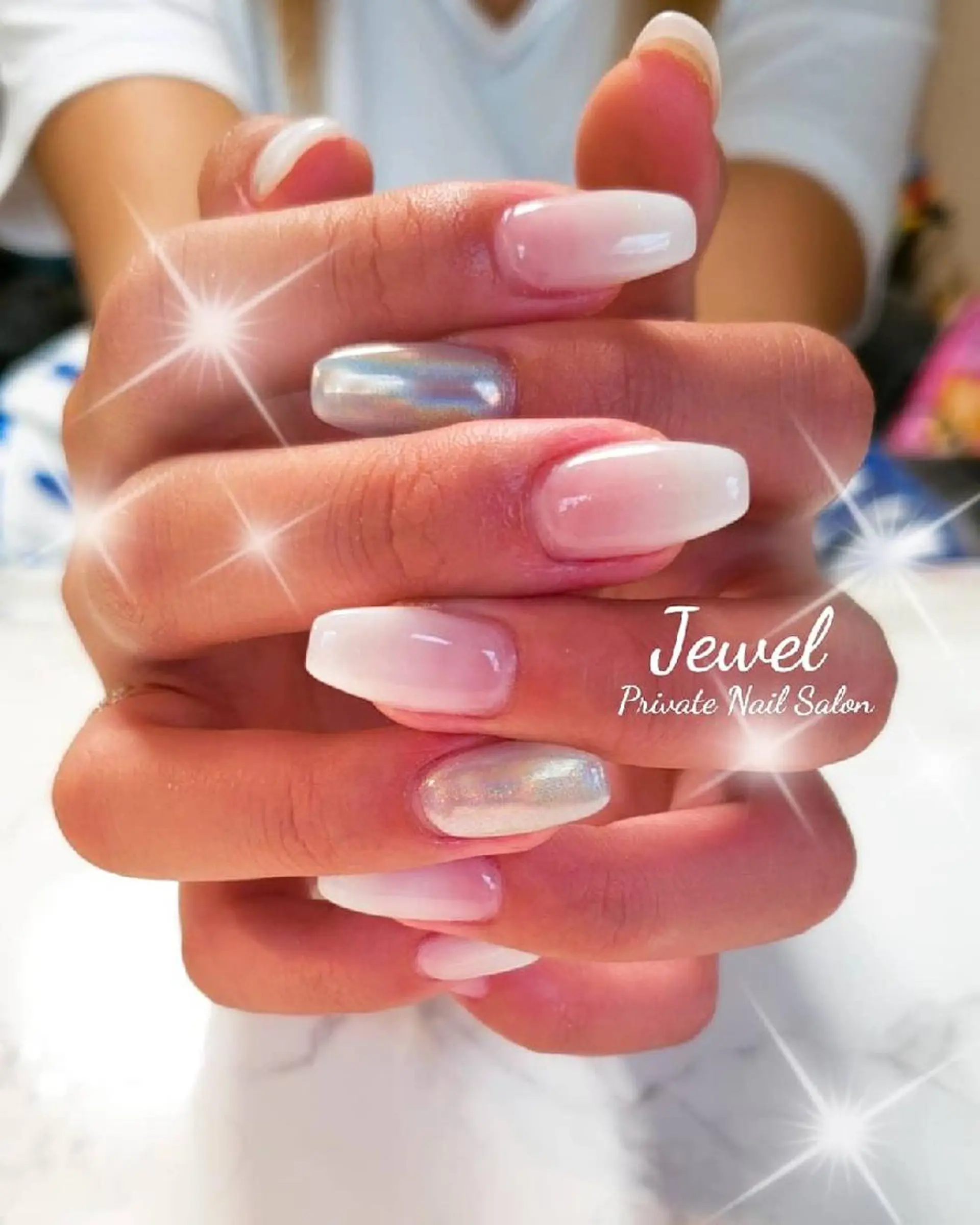 ネイル ハンドネイル ＪＥＷＥＬ ＮＡＩＬのネイルデザイン