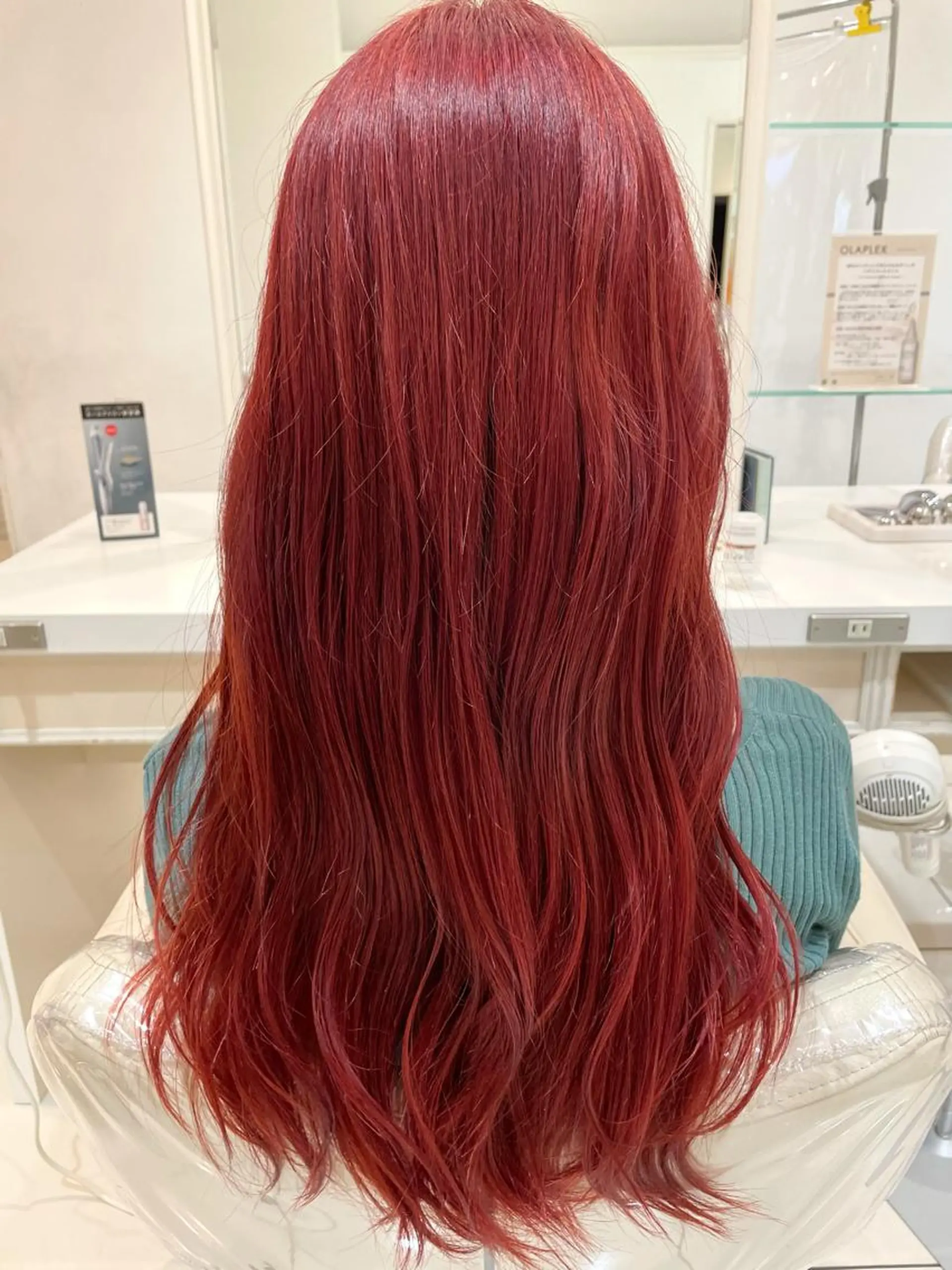 ロング カラー ブリーチ ハイトーンカラー ユ カの眉毛・アイブロウイメージ
