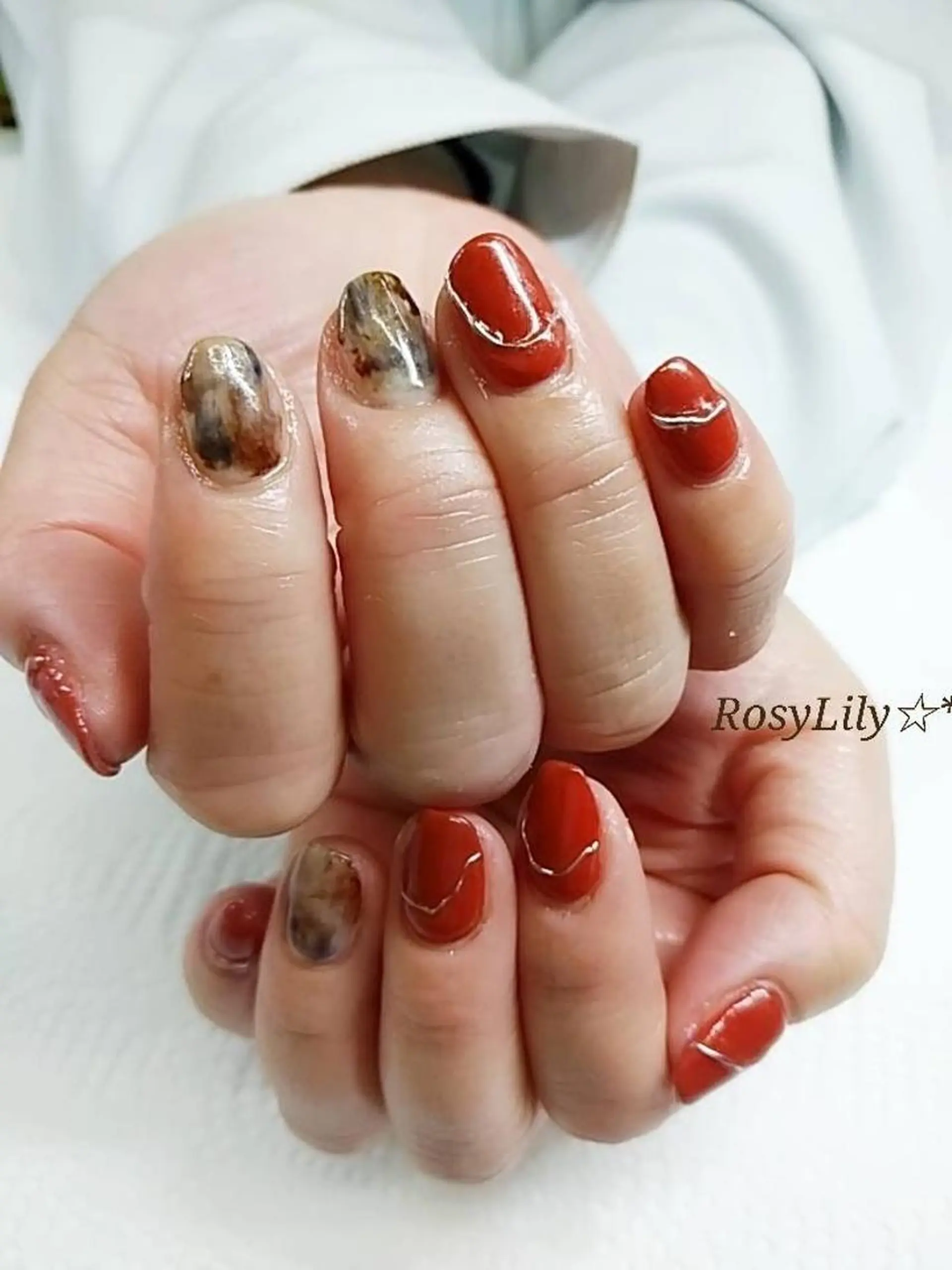 ネイル ミラーネイル ニュアンスネイル プライベートサロン Rosy Lilyのネイルデザイン