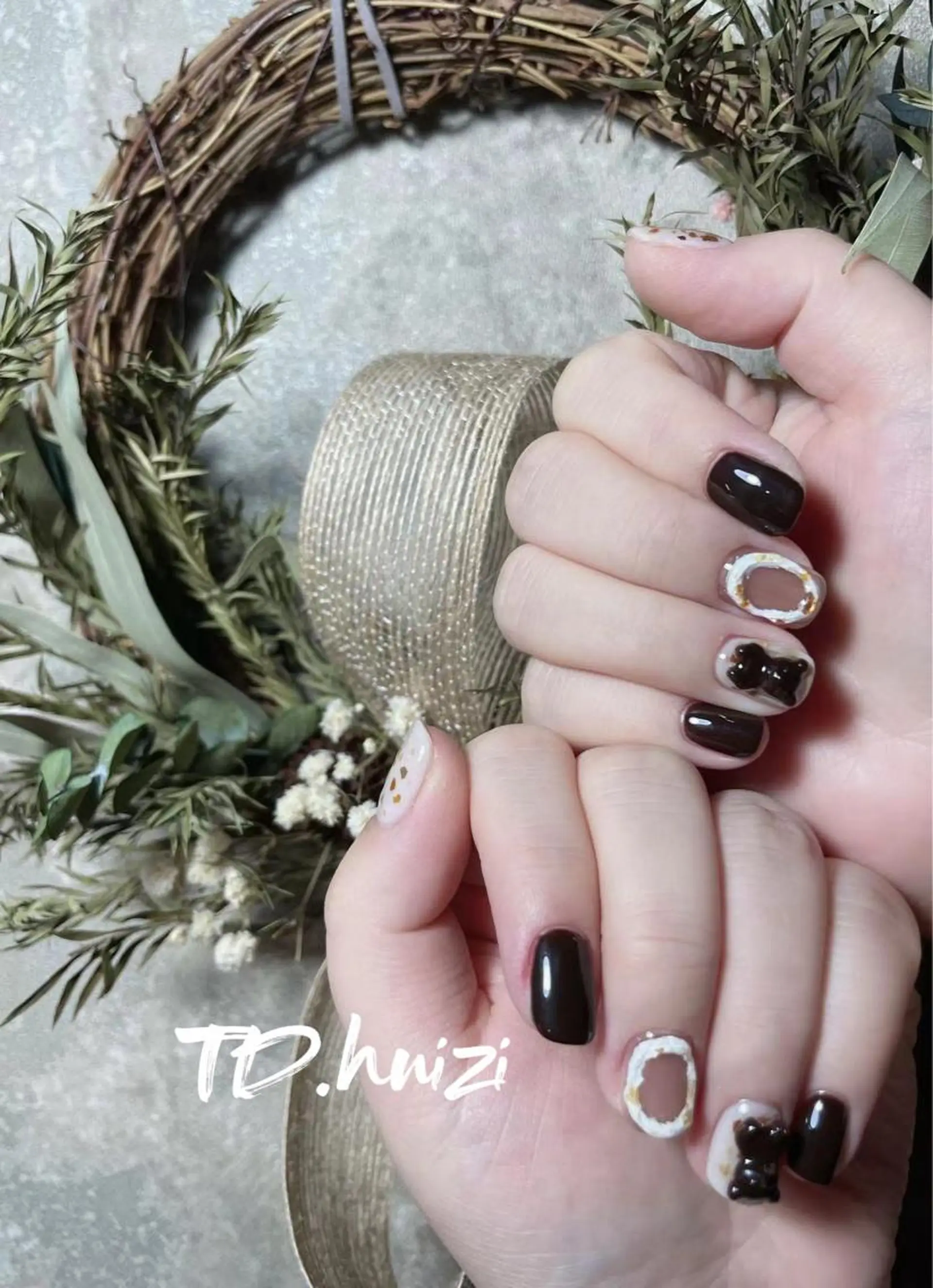 ミディアム めぐみのネイルサロン スタッフ練習のネイルデザイン