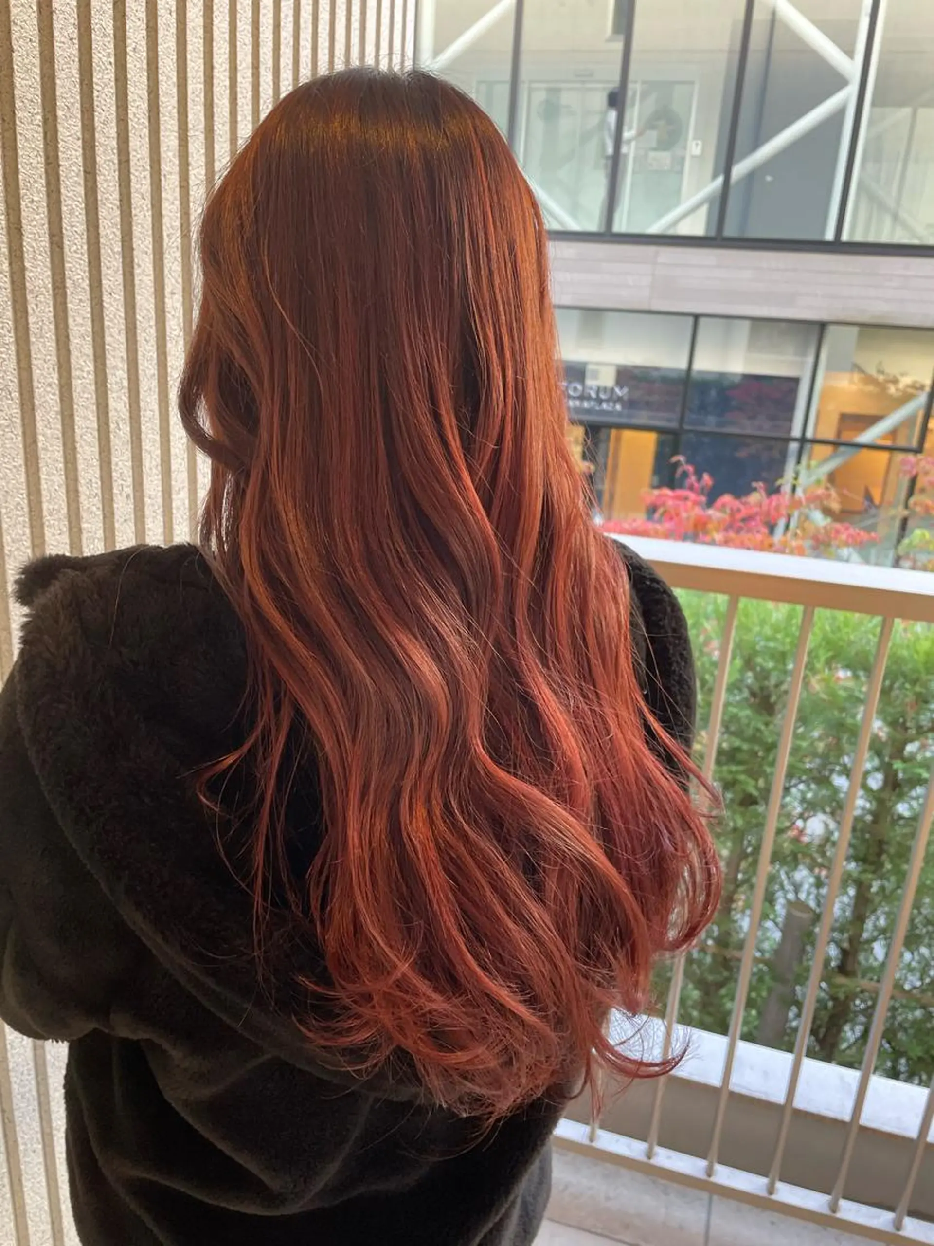 ロング カラー ブリーチ 透明感カラー ダブルカラー インナーカラー ブリーチなしカラー カット ヘアカラー トリートメント 川崎のカラー職人🥣 kentaのヘアスタイル