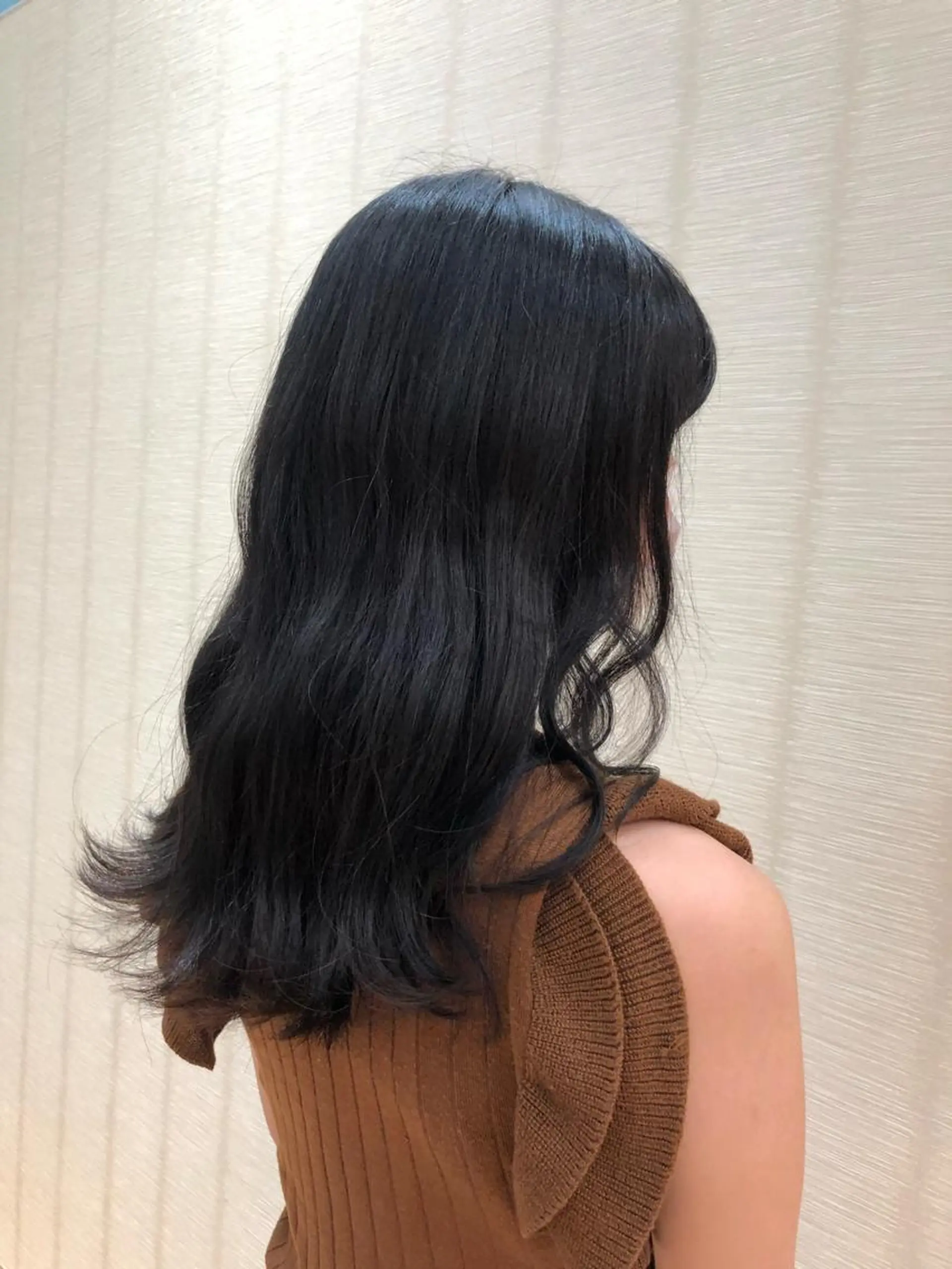 セミロング アッシュ アッシュグレー Yui ユイのヘアスタイル