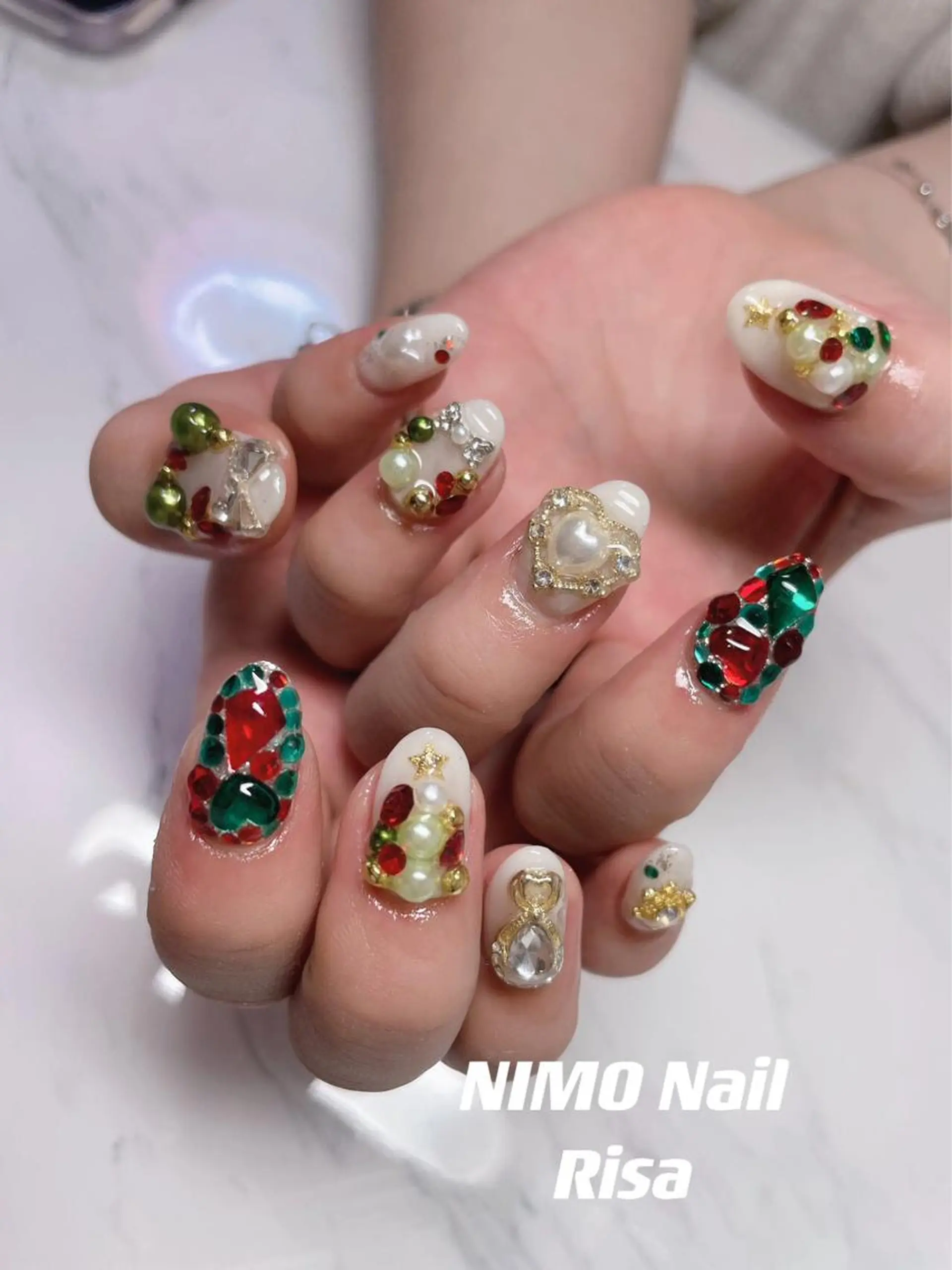 ネイル ハンドネイル RI SA☀️ リサのネイルデザイン