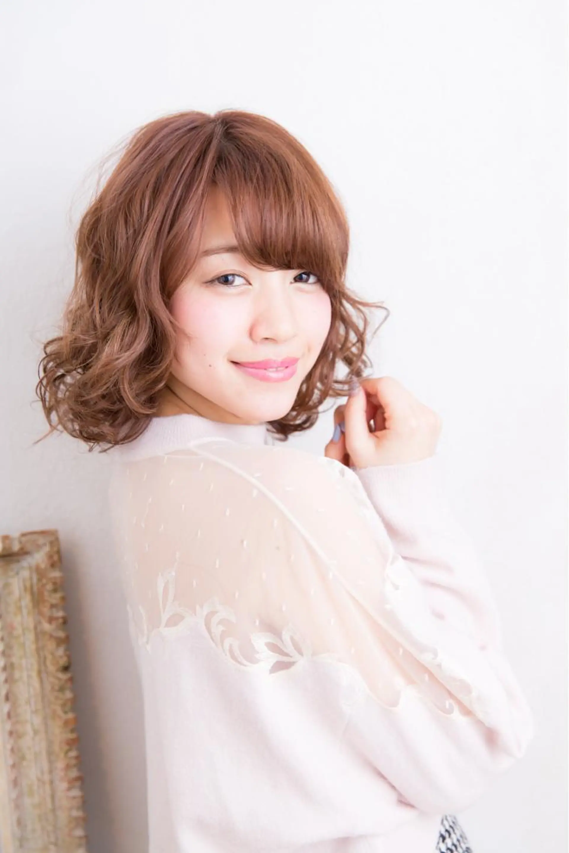 ミディアム ミディアムパーマ ボブ くびれヘア エクステ ハイライト エリアNo.1人気✨ ブリッツレボ☘️のヘアスタイル