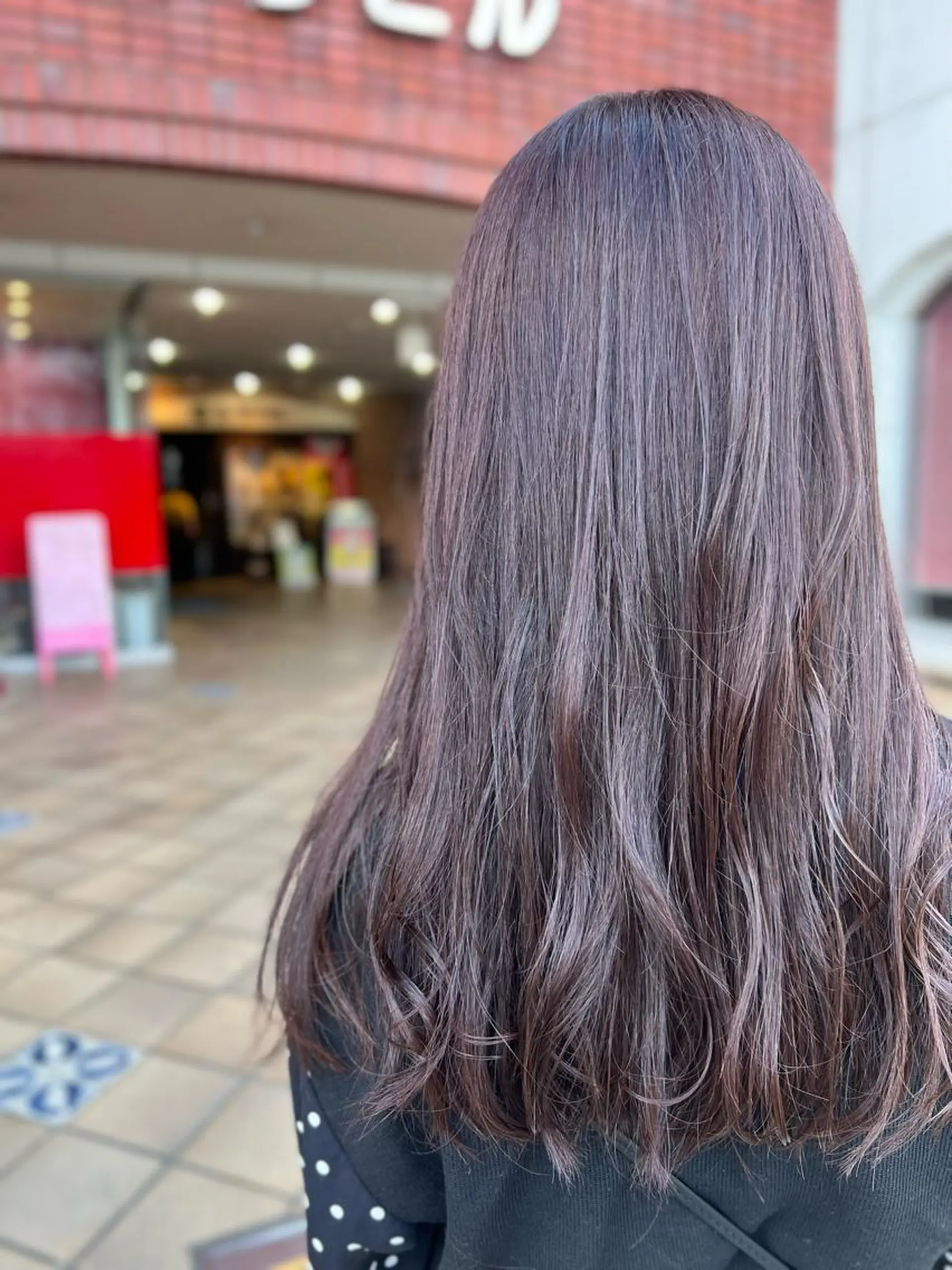 セミロング カラー ブリーチ ラベンダーカラー ブリーチなしカラー ピンクカラー ピンクラベンダー 藤川 瑛梨奈のマツエク・マツパデザイン