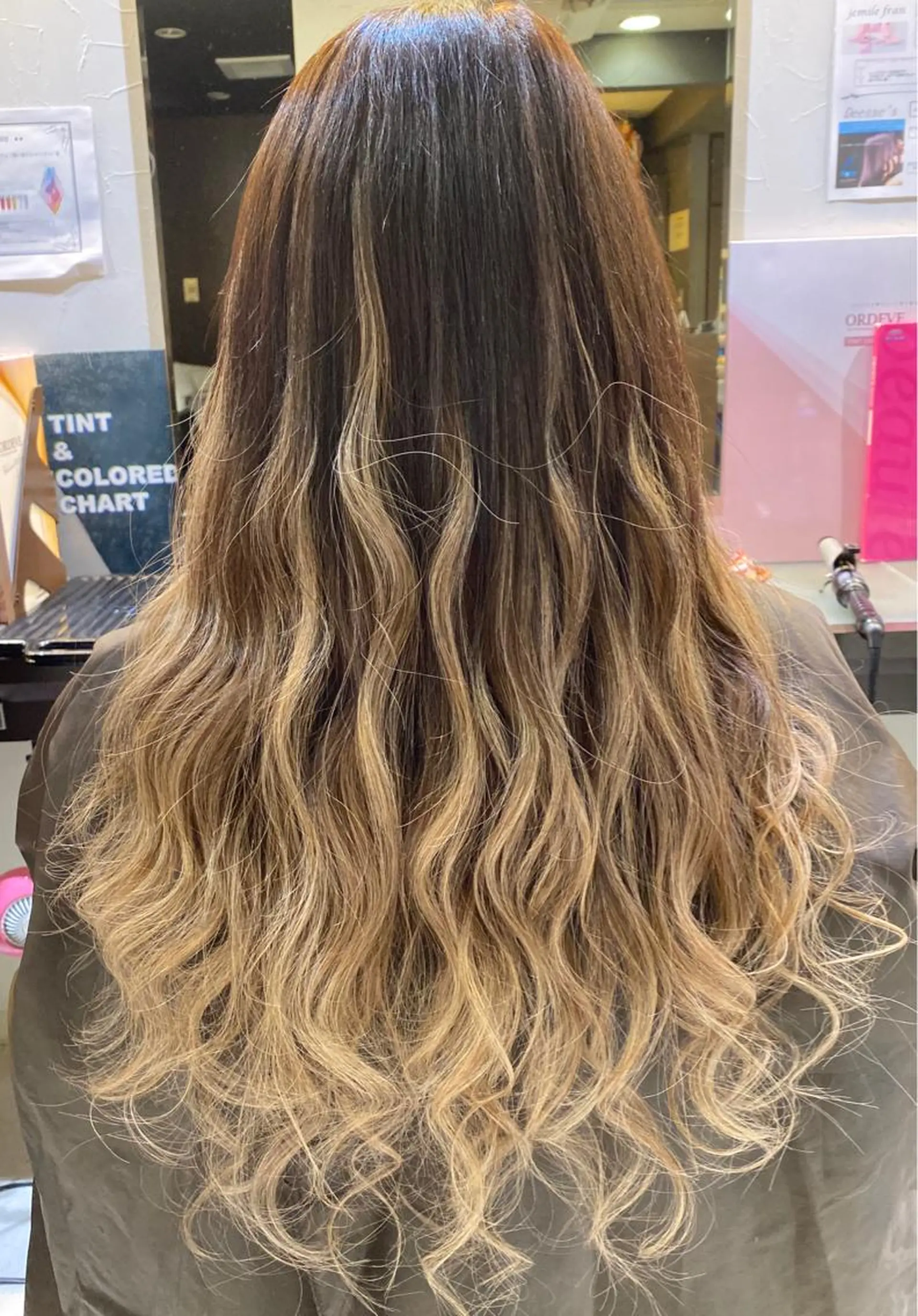 ロング Caracore なんば店所属・Caracore なんば店のヘアスタイル