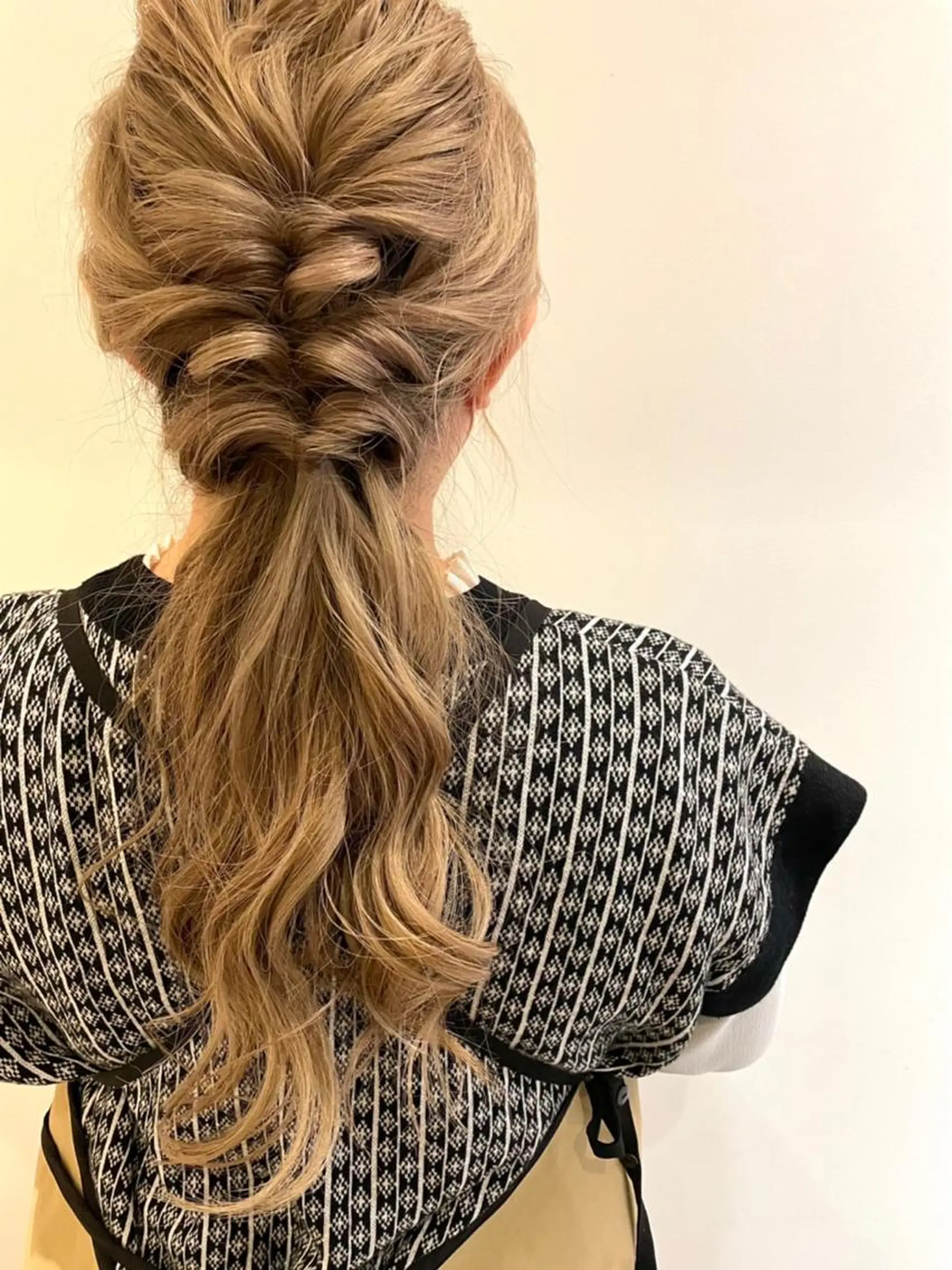 ロング ヘアアレンジ カット ヘアカラー chill out 南塚口本店のヘアスタイル