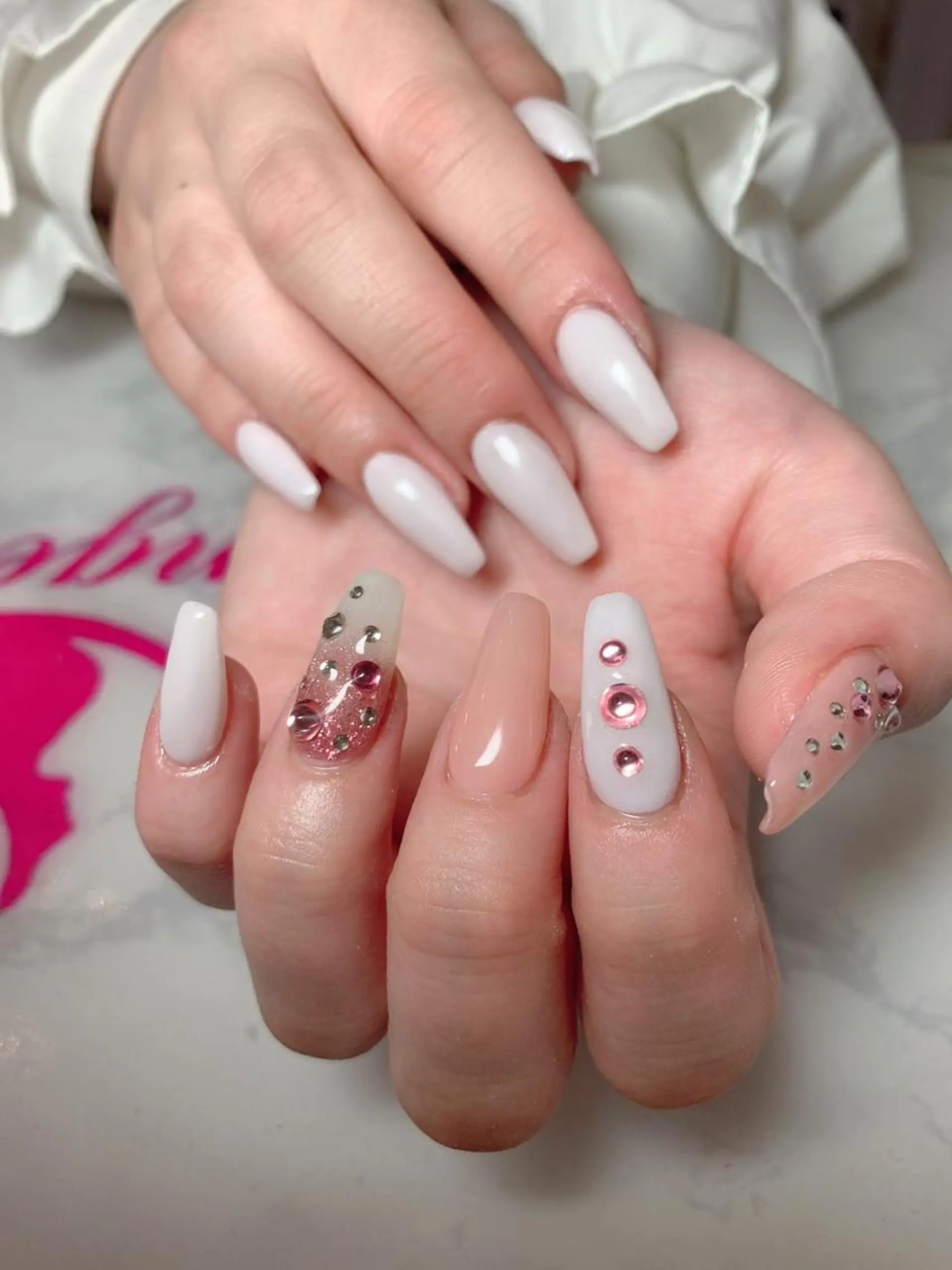 ネイル エンジェル ヒーリング 矢場町店のネイルデザイン