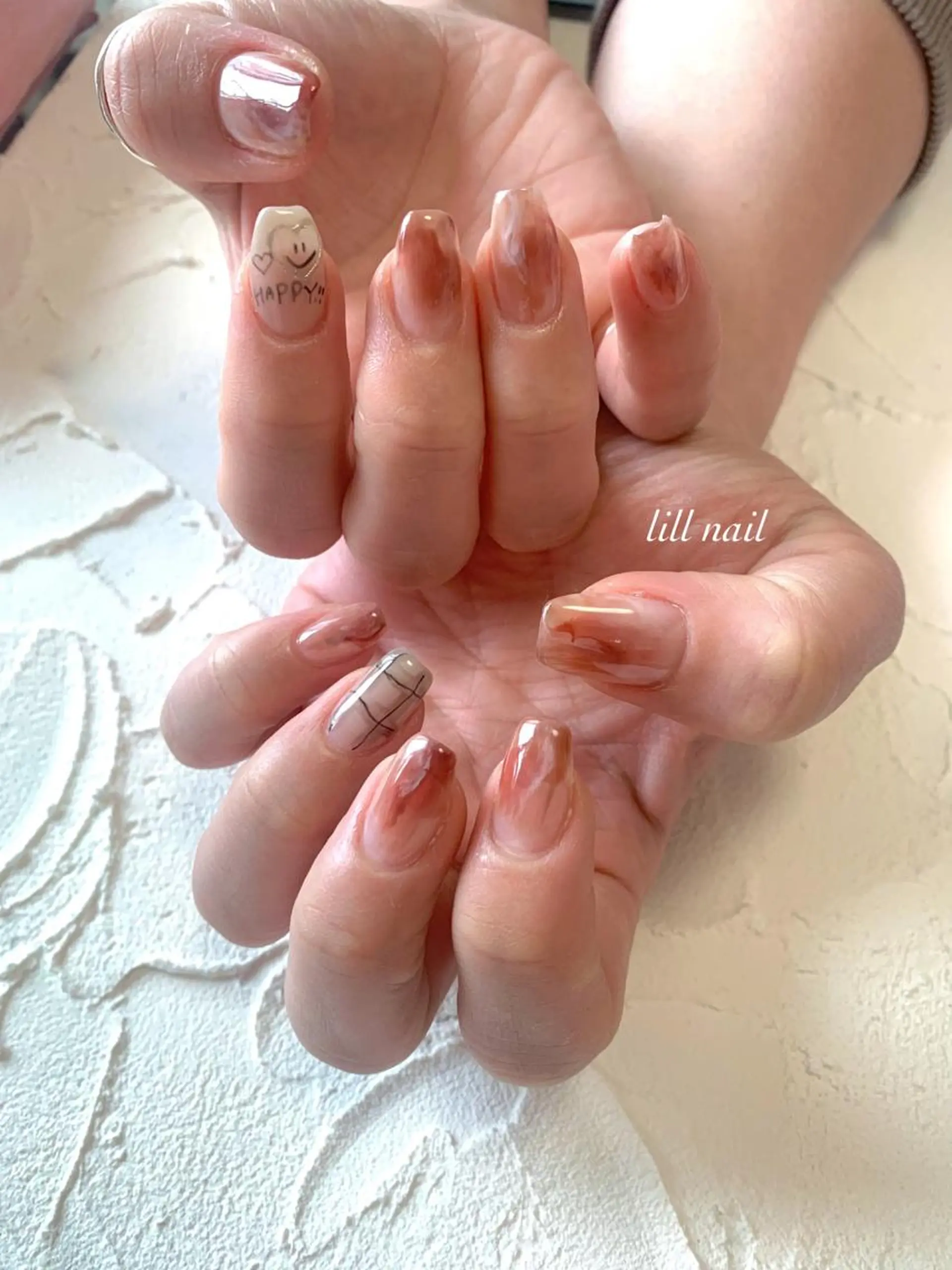 ミディアム pllia beautyのネイルデザイン