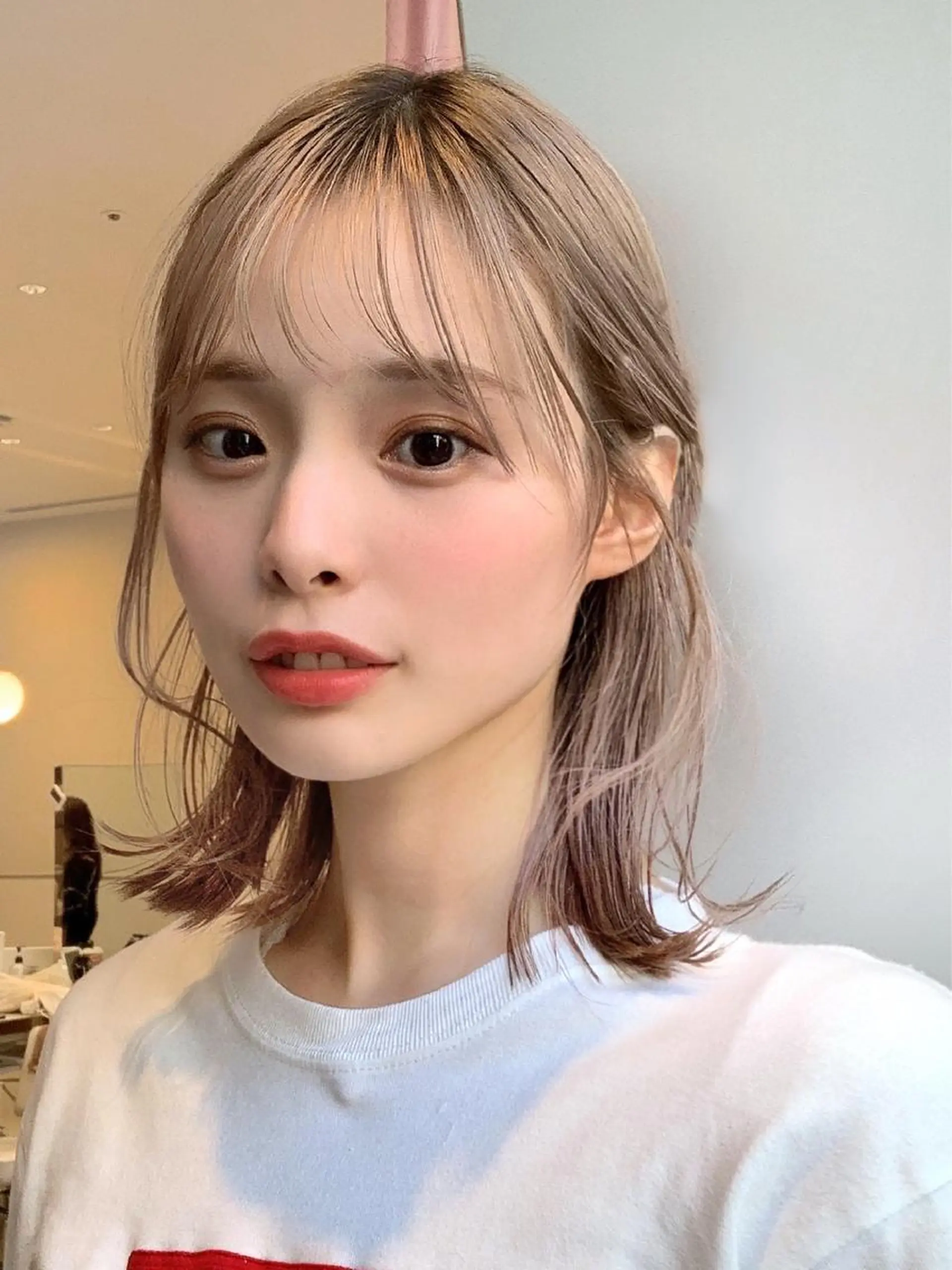 ミディアム カラー ベージュカラー 透明感カラー グレージュ ボブ カット ヘアカラー トリートメント レイヤー専門家 ダブルカラー修のヘアスタイル