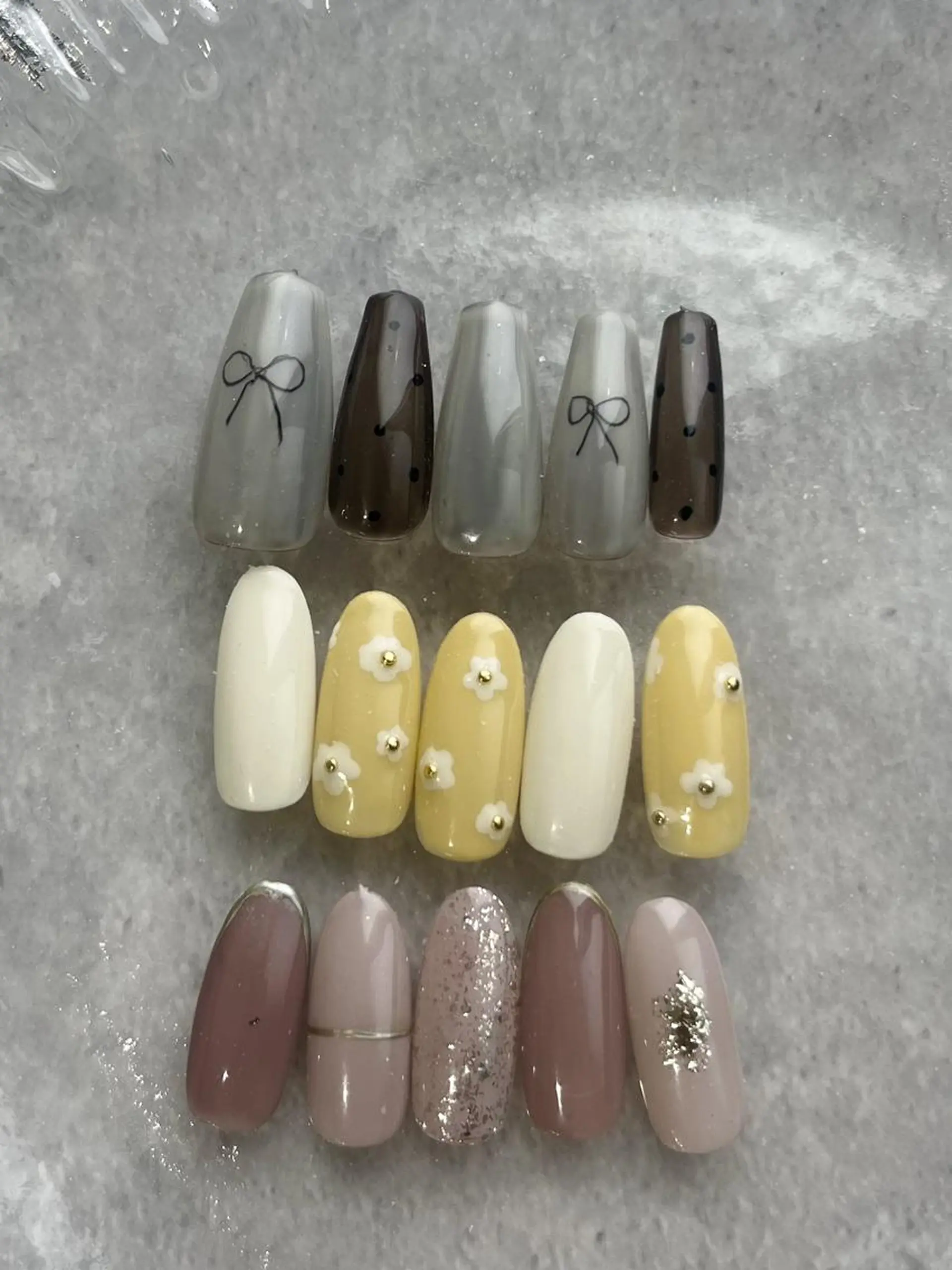 ネイル Ray. ／綺麗目ニュアンスのネイルデザイン