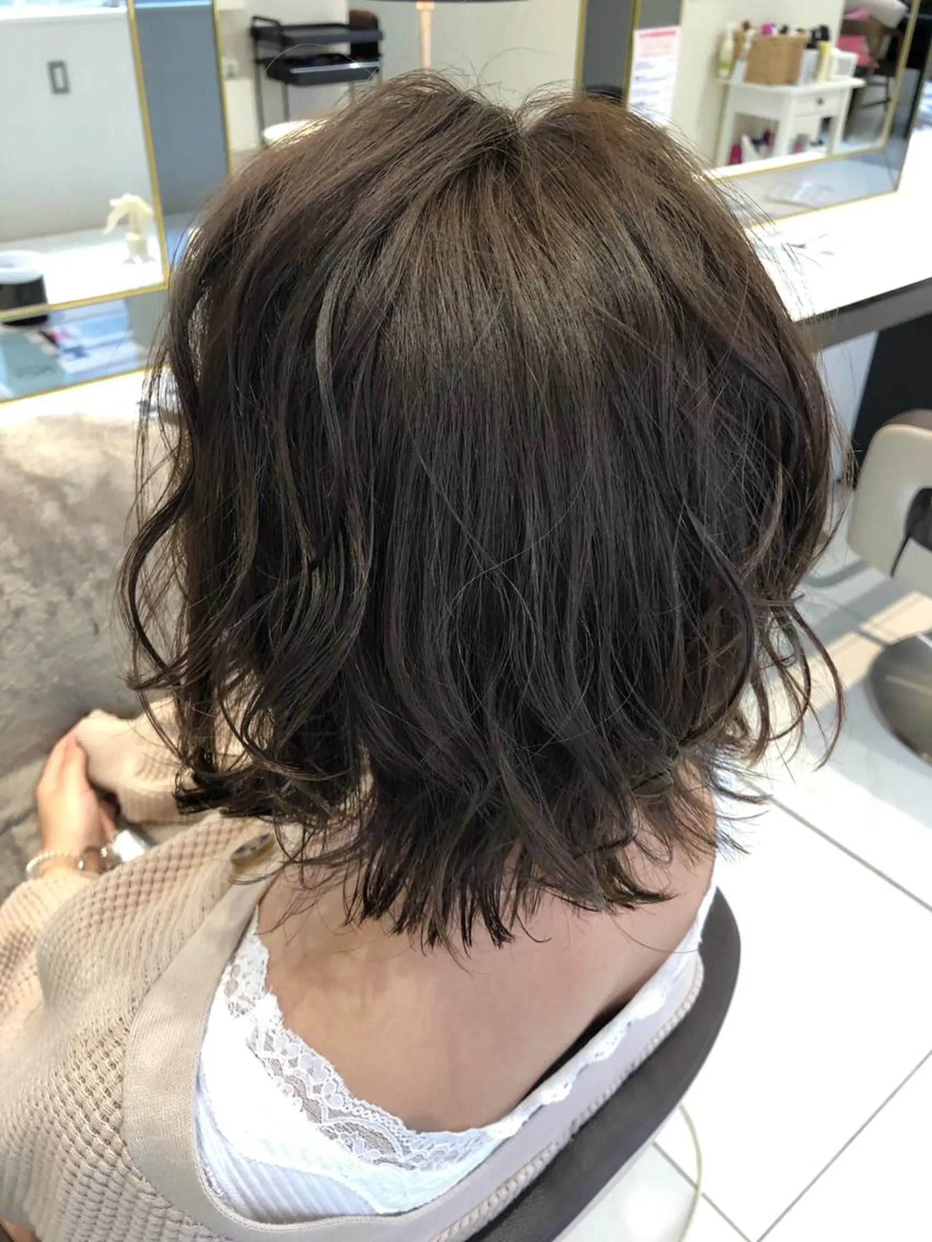 ミディアム カット ヘアカラー 井口 真人のヘアスタイル
