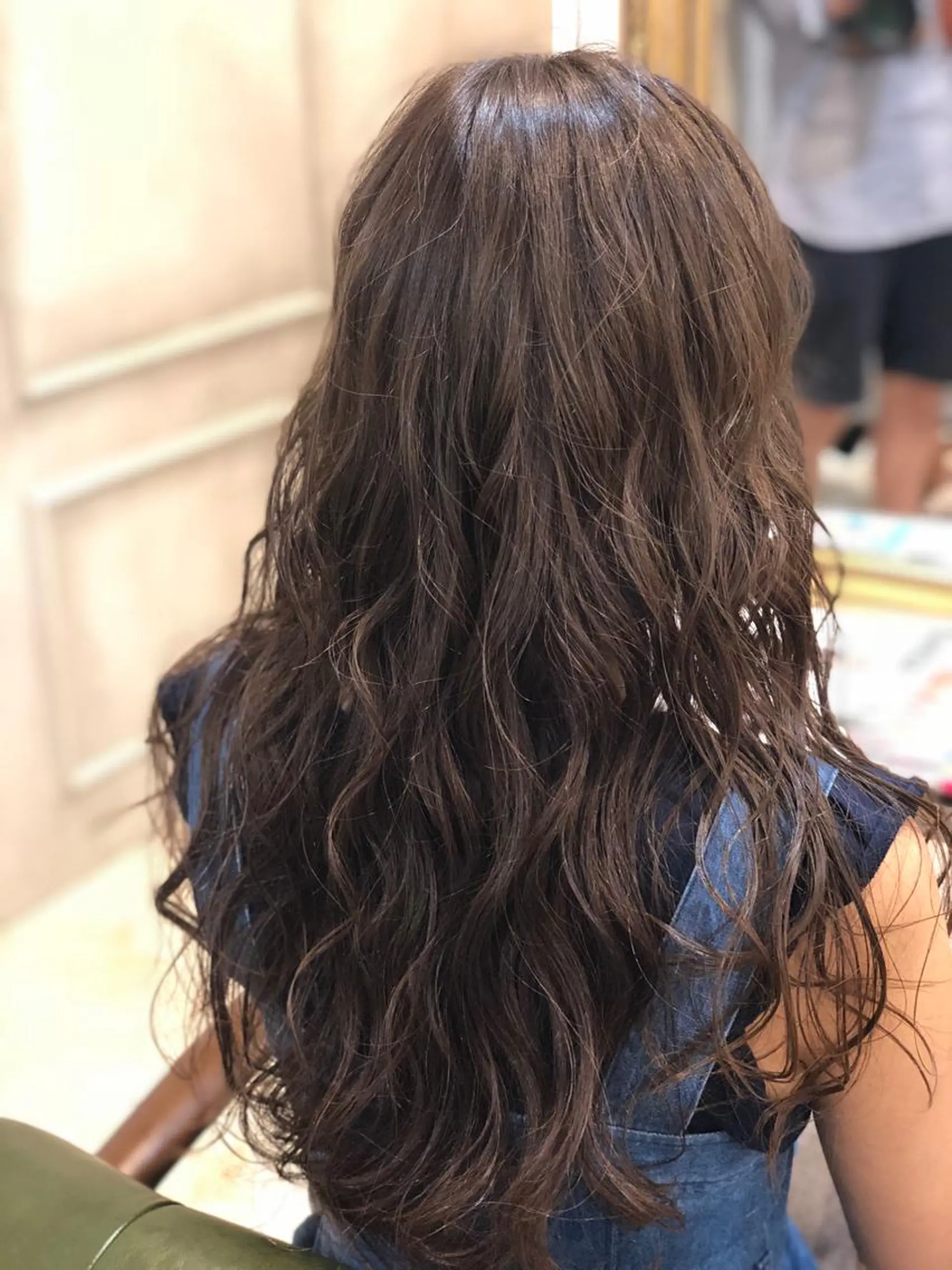 ロング 能登谷 きよのヘアスタイル