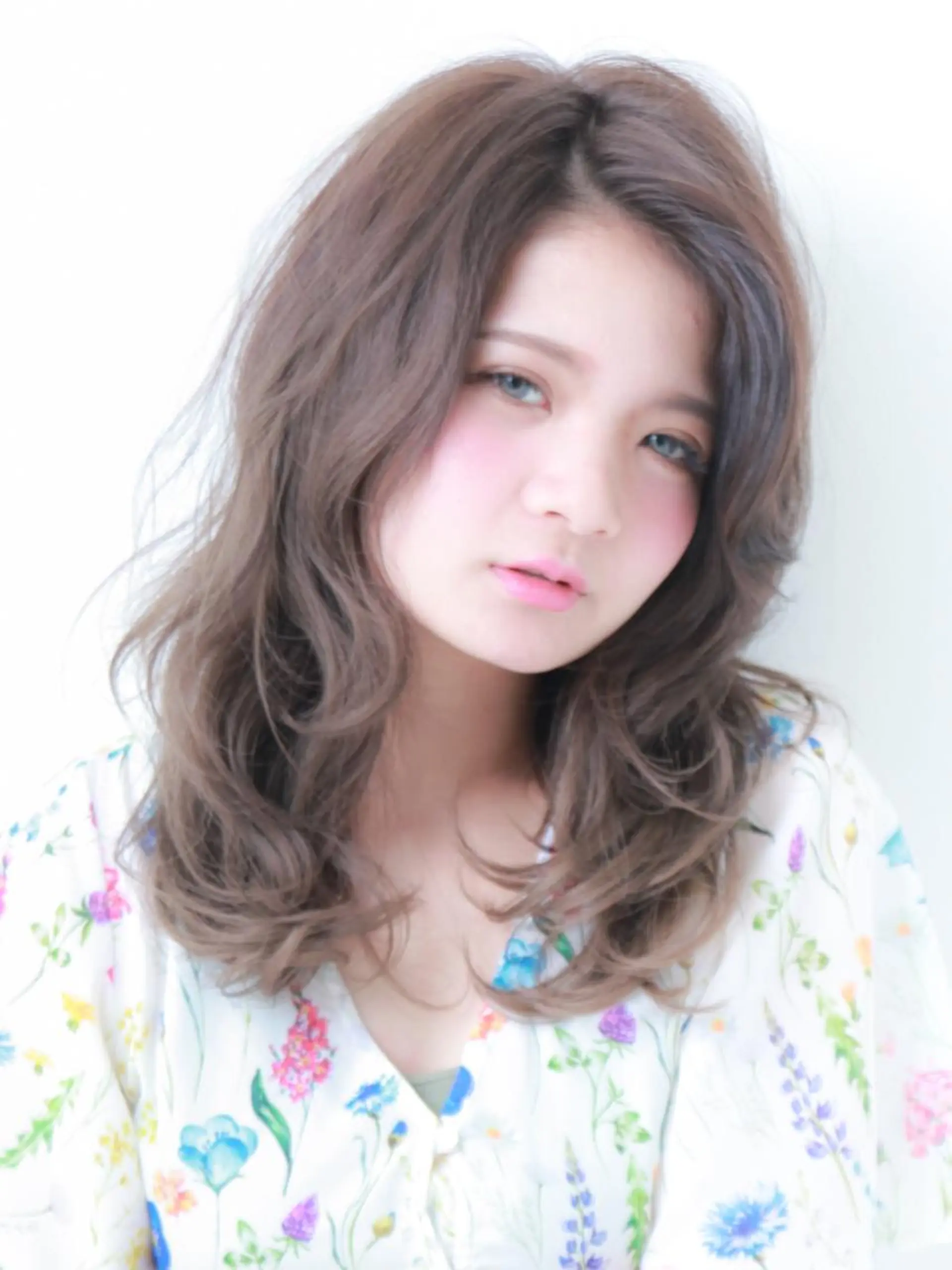 セミロング パーマ セミロングパーマ かきあげバング カット パーマ 中林 由佳のヘアスタイル