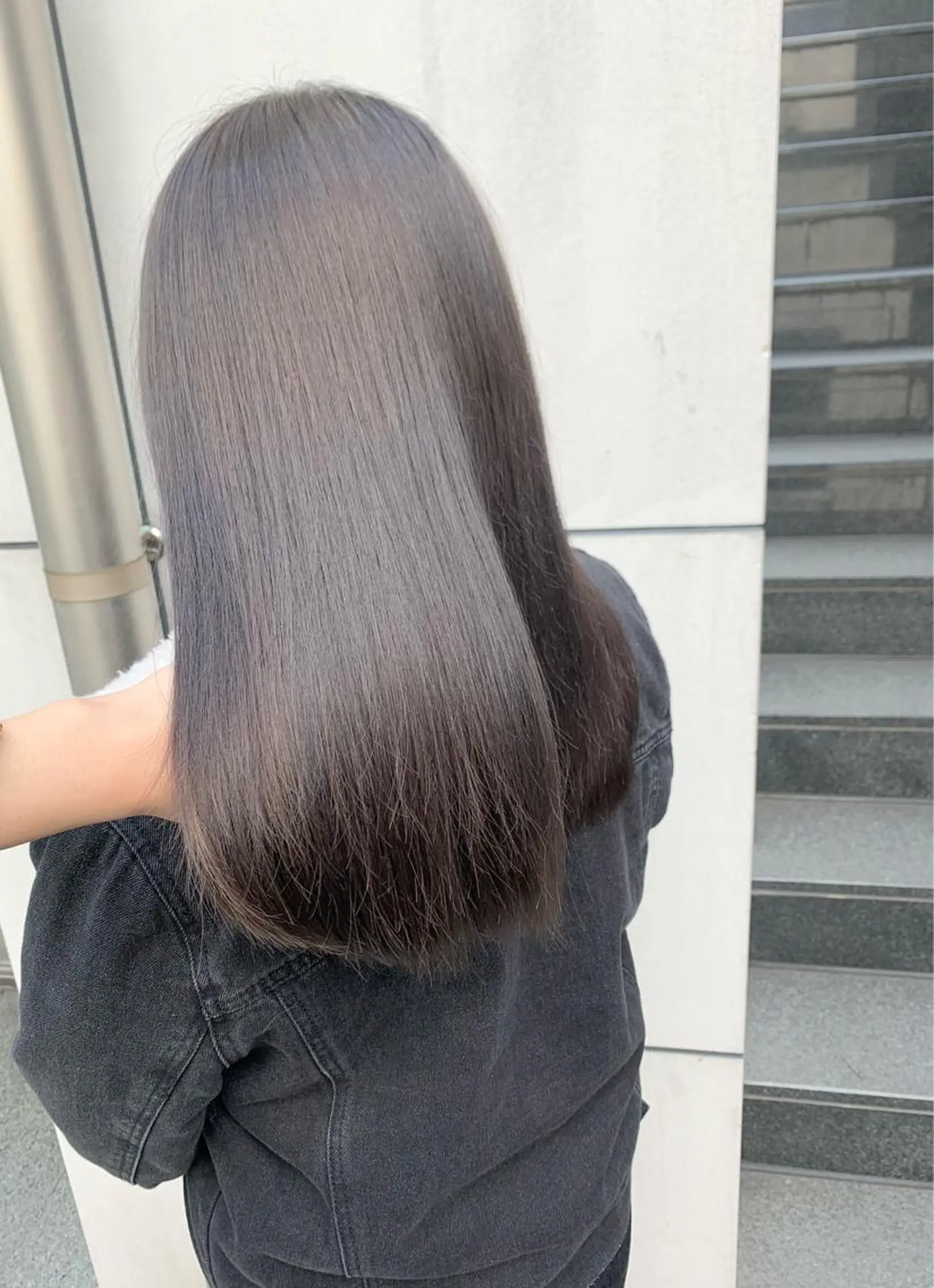 ミディアム カラー カット ヘアカラー トリートメント ヘアセット 🫧艶ダブルカラー ブリーチ🫧トモヤのヘアスタイル