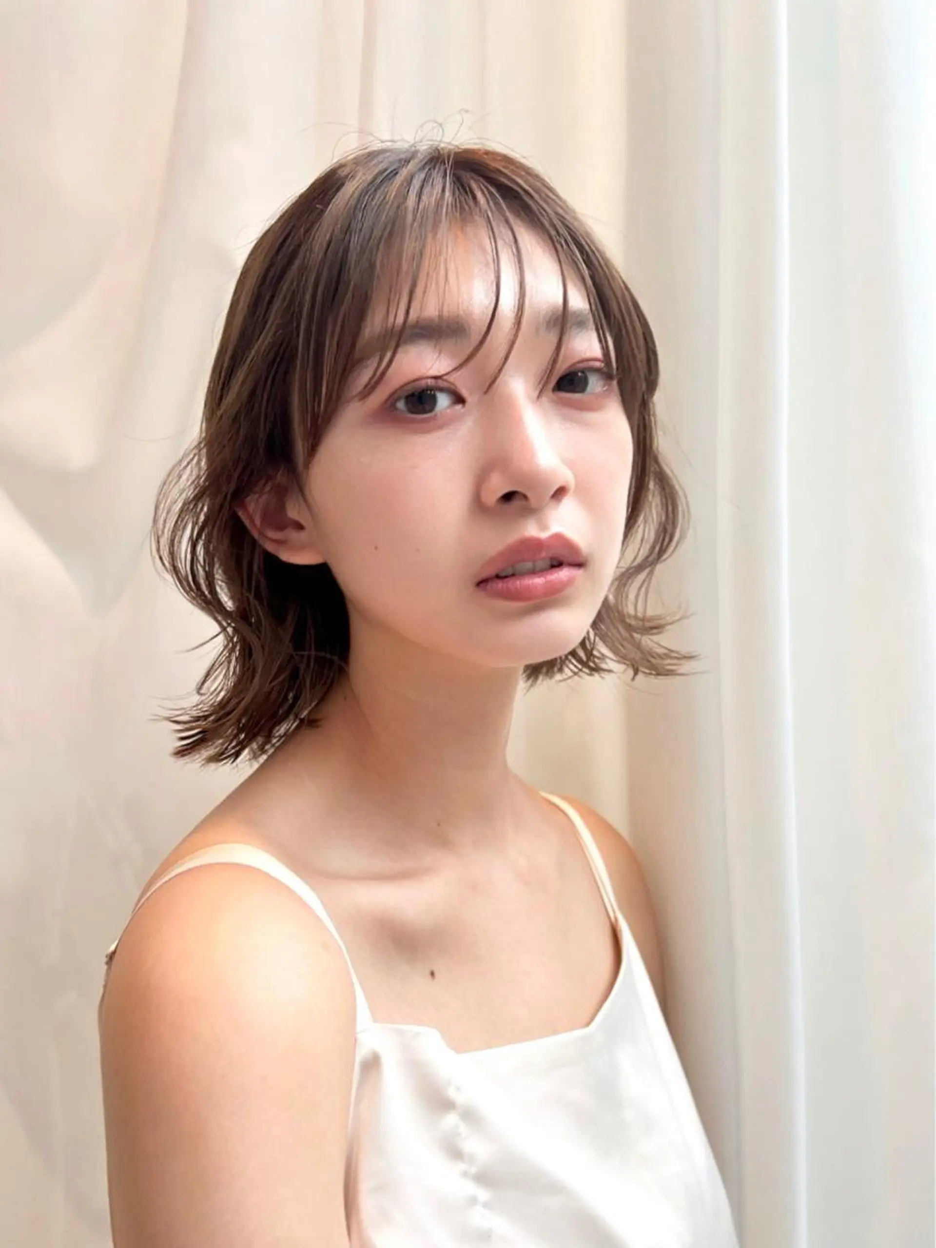 ショート カラー パーマ ヘアアレンジ ベージュカラー 透明感カラー グレージュ ボブ カット ヘアカラー トリートメント レイヤー専門家 ダブルカラー修のヘアスタイル