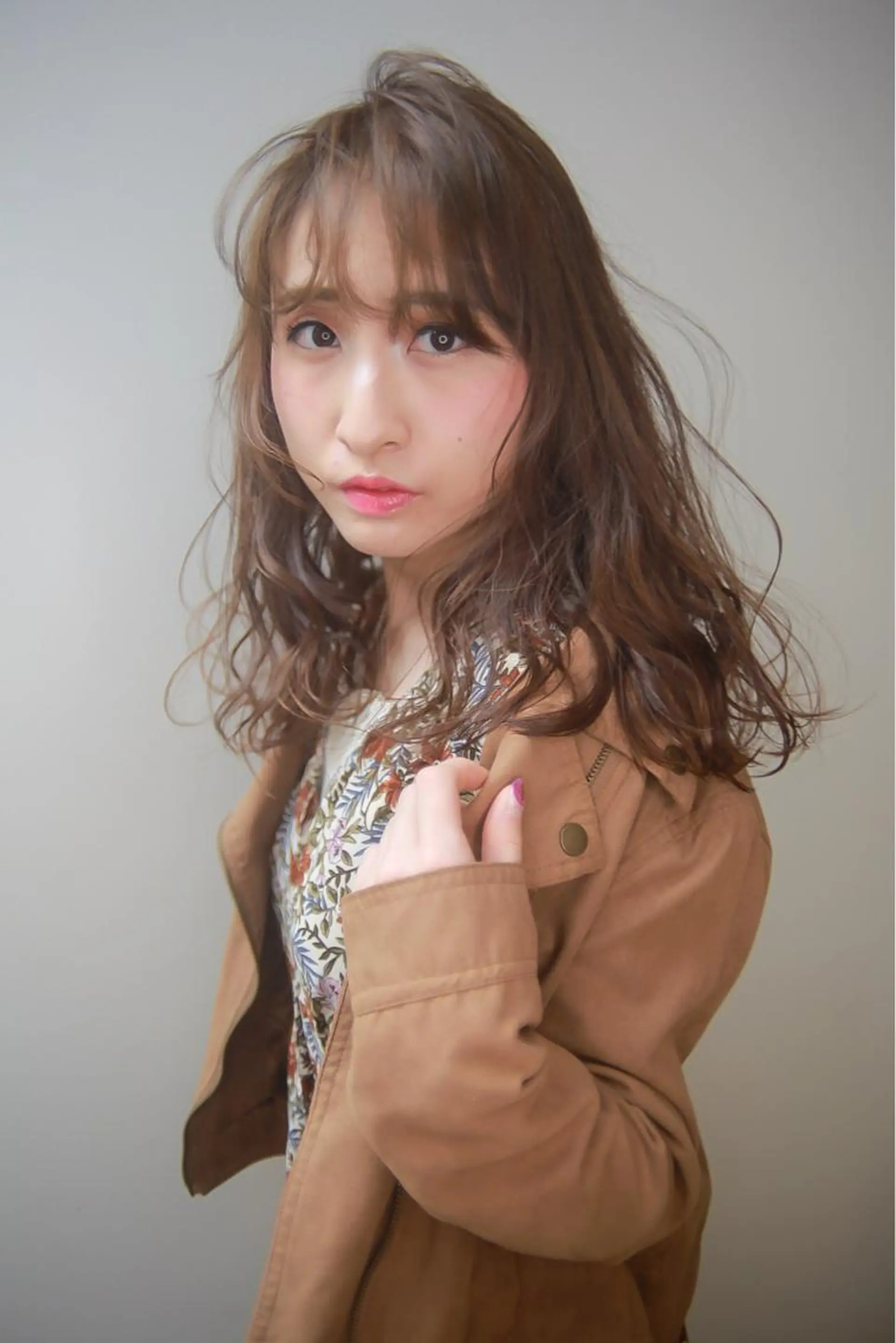 ロング カラー 伊藤 裕貴のヘアスタイル