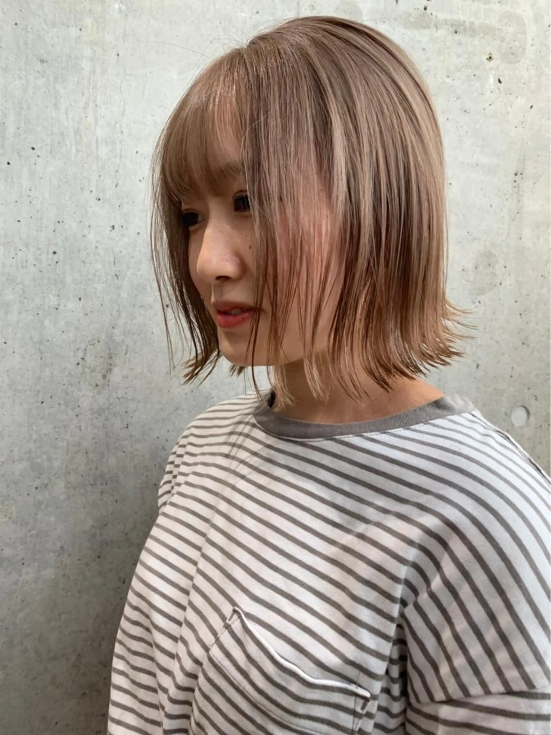 ショート カラー ヘアアレンジ アッシュ アッシュグレー アッシュグレージュ バレイヤージュ ミストバング Bob＆ハイトーン 専門家CHIHIROのヘアスタイル