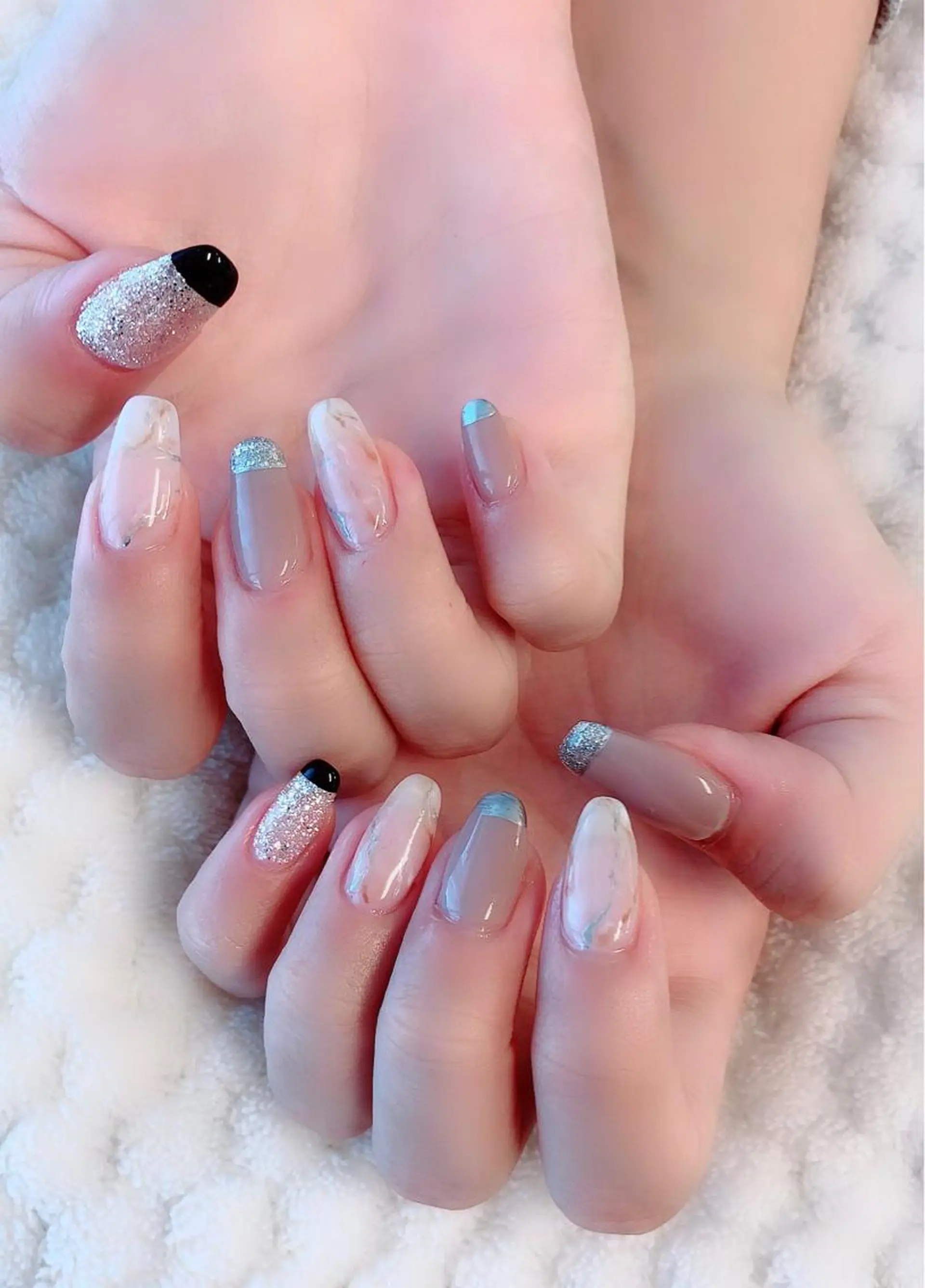 ネイル フレンチネイル 大理石ネイル(マーブル) シルバー ono megumiのネイルデザイン