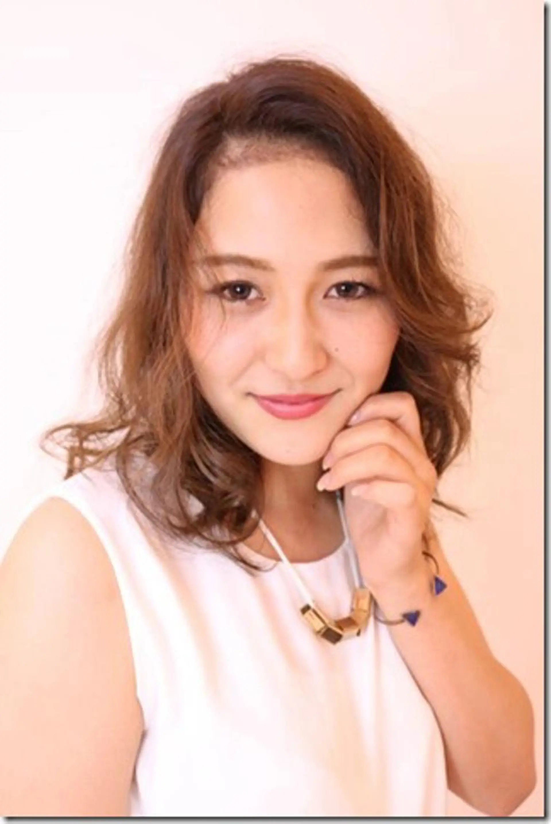 セミロング カラー 小島 脩のヘアスタイル