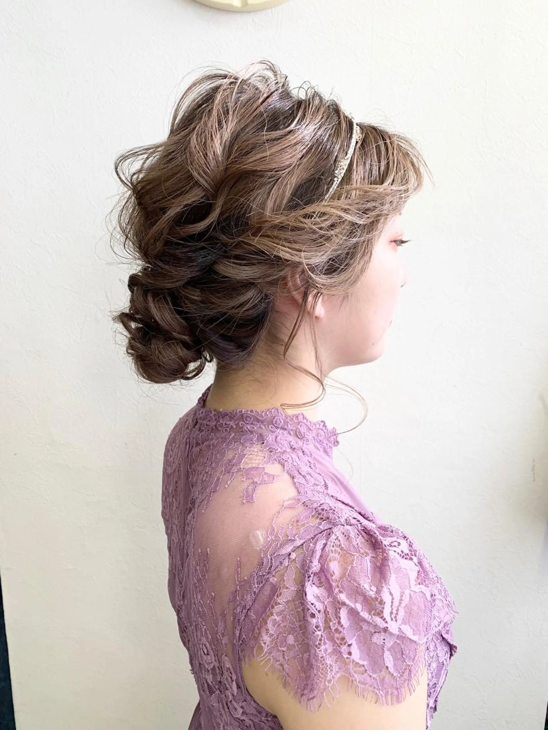 ヘアアレンジ ローシニヨン カチューシャ HAIR MAKE Riza所属・谷口 弥生のヘアスタイル