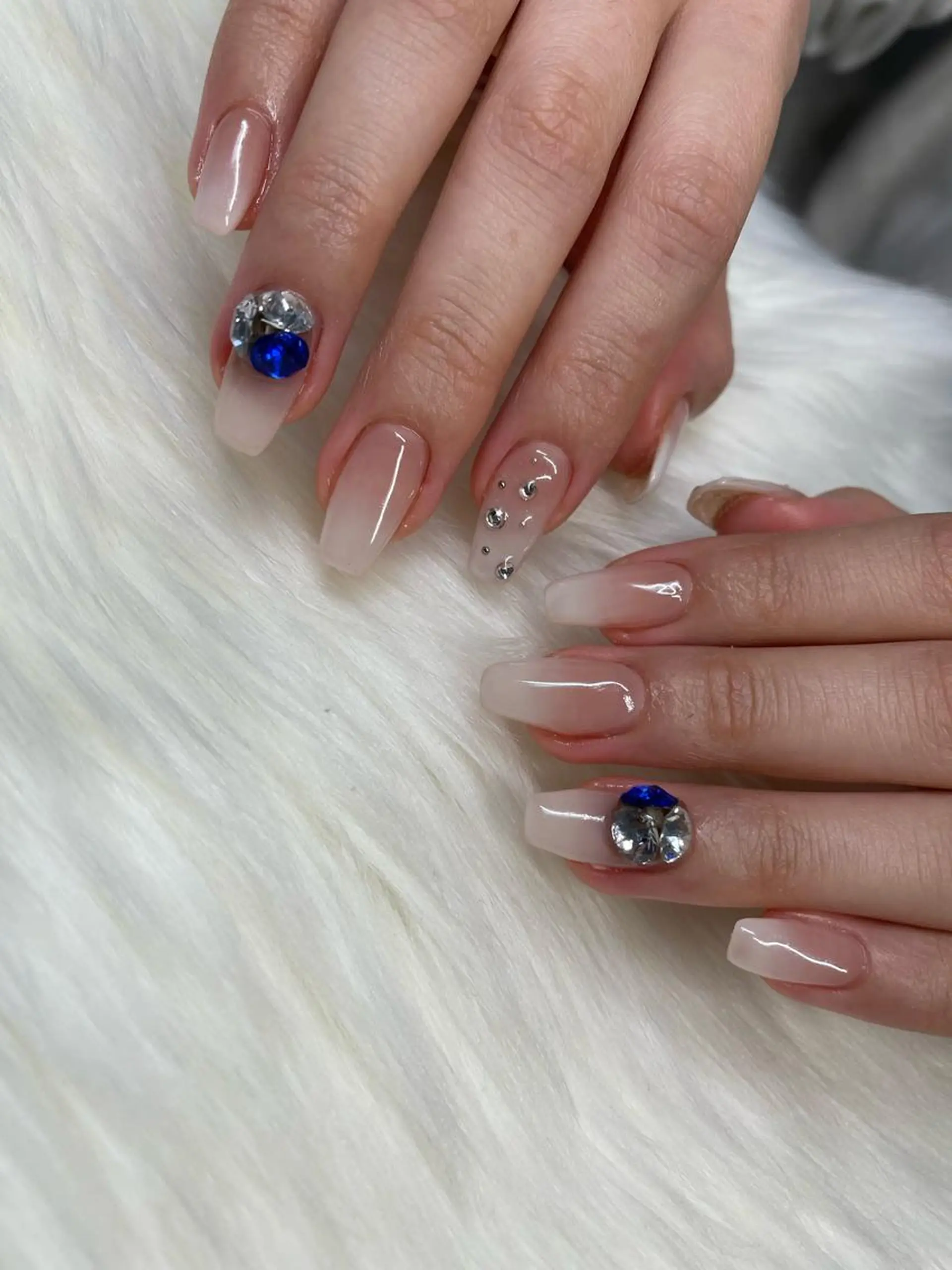 ロング ヘアアレンジ キッズ ネイル マツエク・マツパ アイブロウ 福田 加奈のネイルデザイン