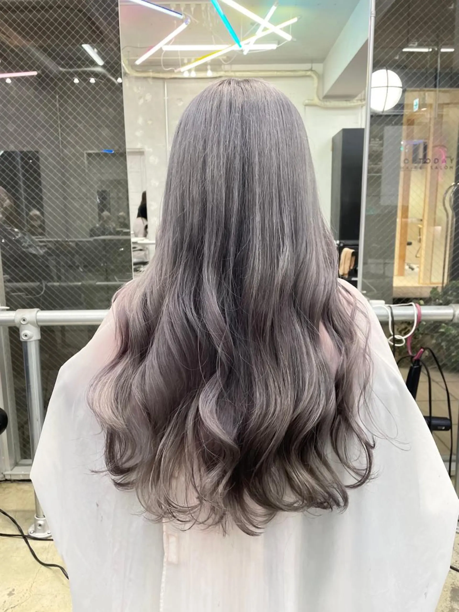 ロング カラー ヘアカラー トリートメント ザクザクレイヤー 🍀/ブリーチ/小田のヘアスタイル