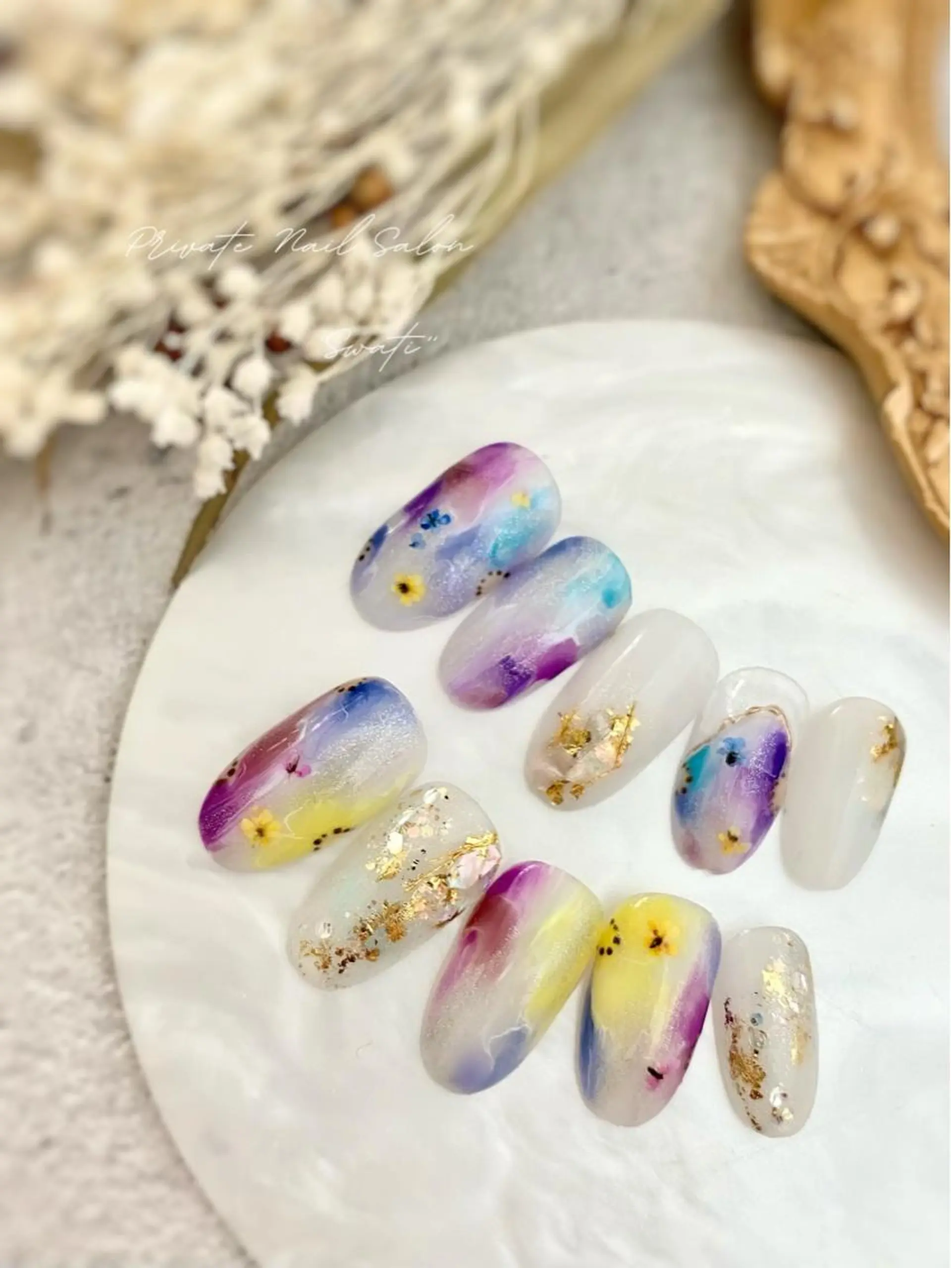 ネイル アートネイル フラワーネイル ニュアンスネイル オフィスネイル yuko （ネイリスト）のネイルデザイン