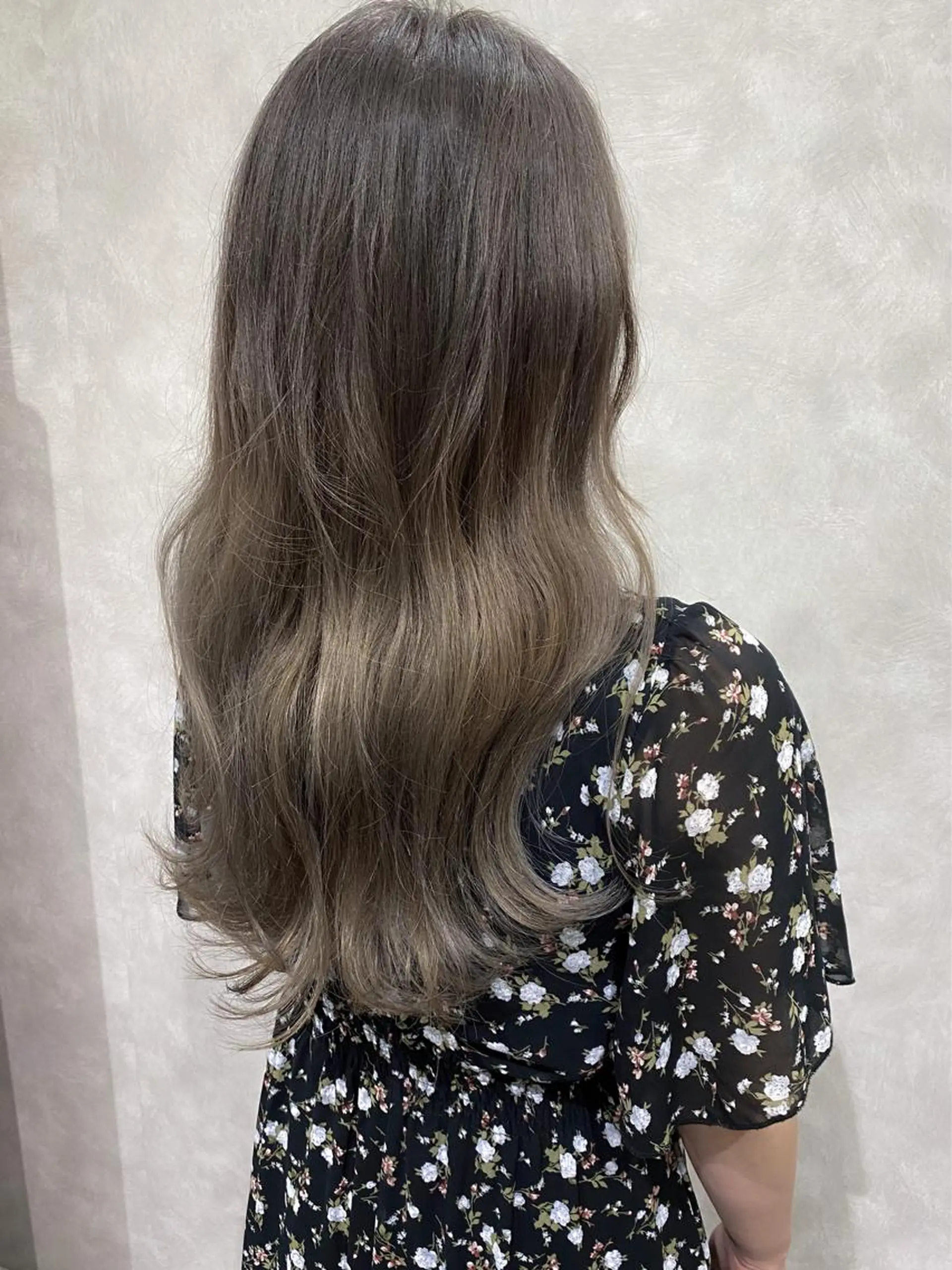 ロング カラー 坂井田 浩樹のヘアスタイル