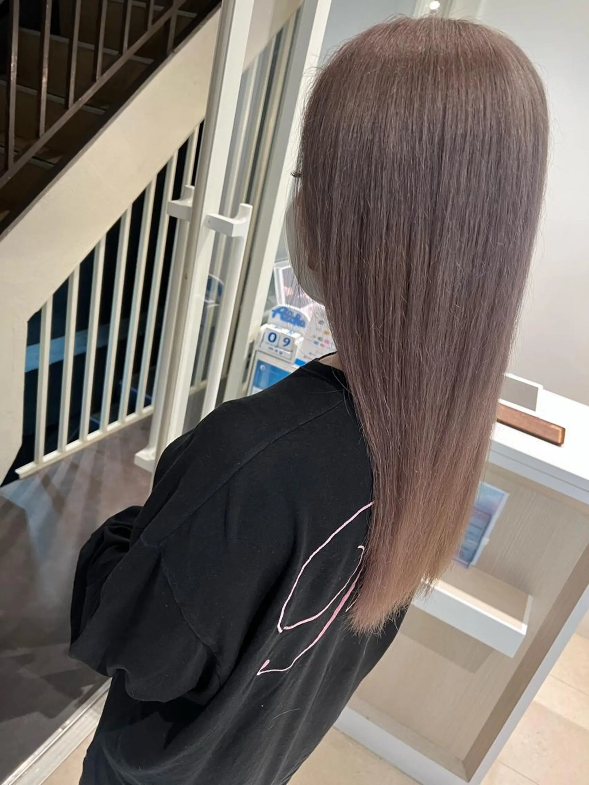 セミロング カラー ヘアアレンジ 🔥ハイトーンカラー ギャルNAOKI🔥のヘアスタイル