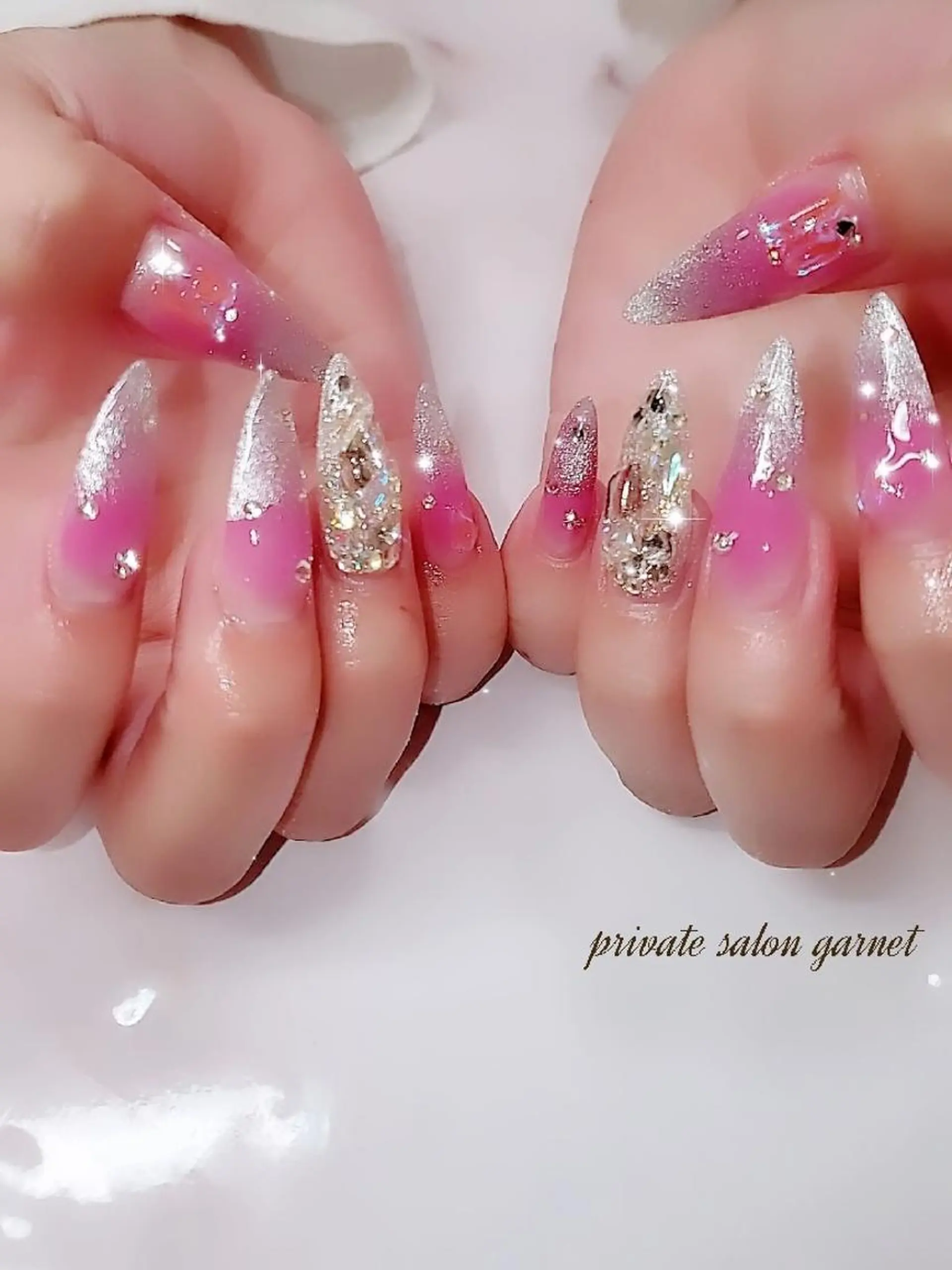 ネイル チークネイル マグネットネイル ワンホンネイル ハンドネイル Garnet nailのネイルデザイン