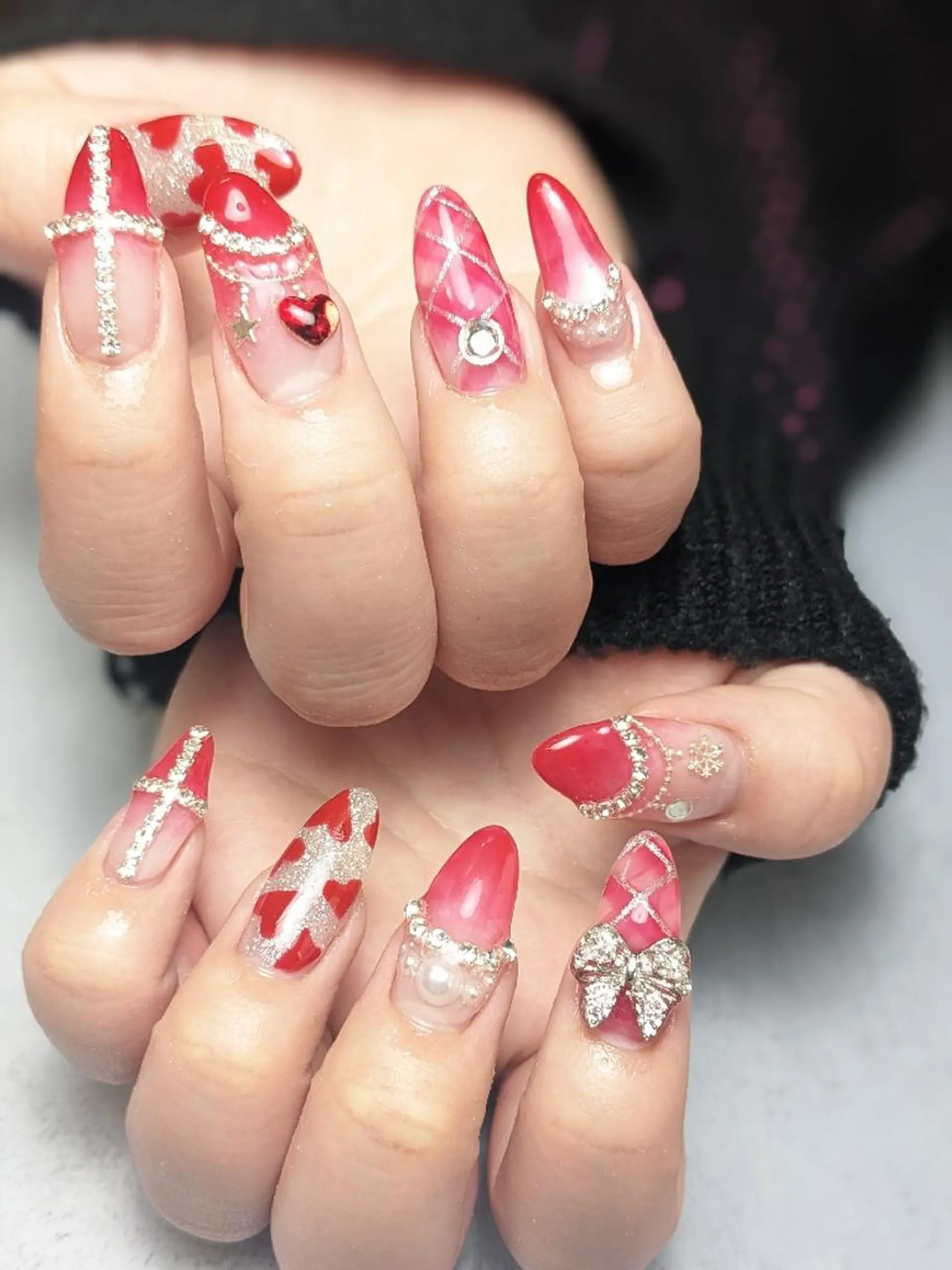 ネイル 冬ネイル クリスマス ハンドネイル Nail SIRANGANAのネイルデザイン