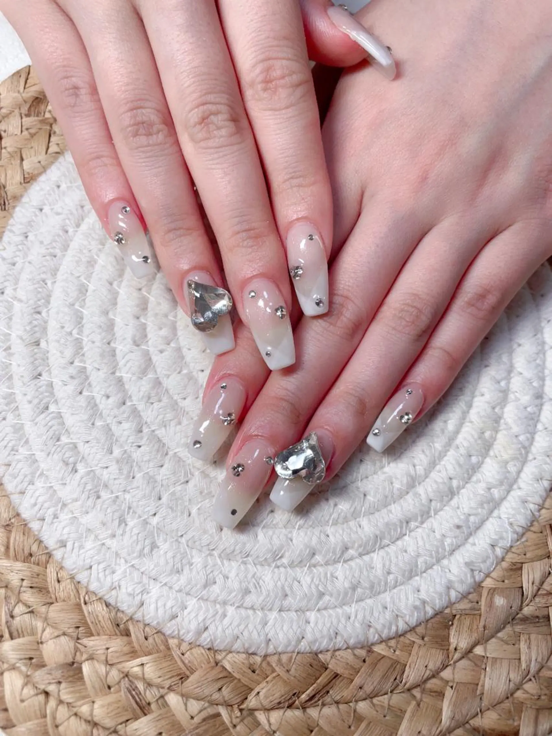 ネイル M🌷nail 長さだし専門店のネイルデザイン