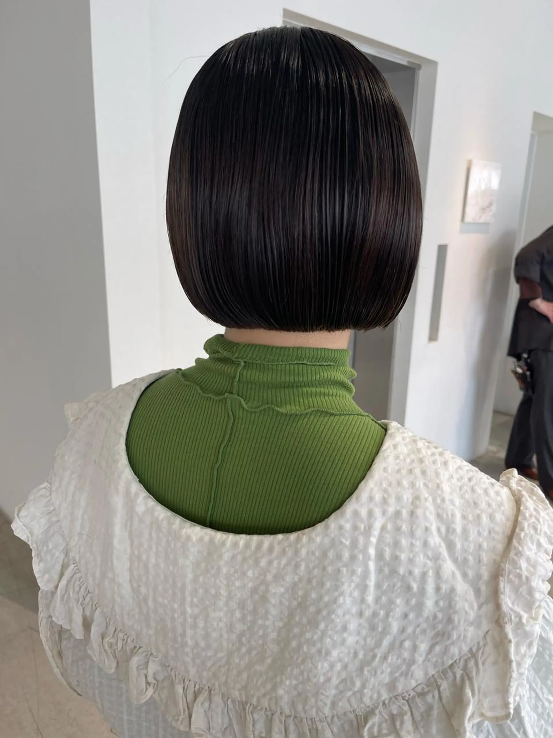 ショート oma　袮次金 鈴香のヘアスタイル