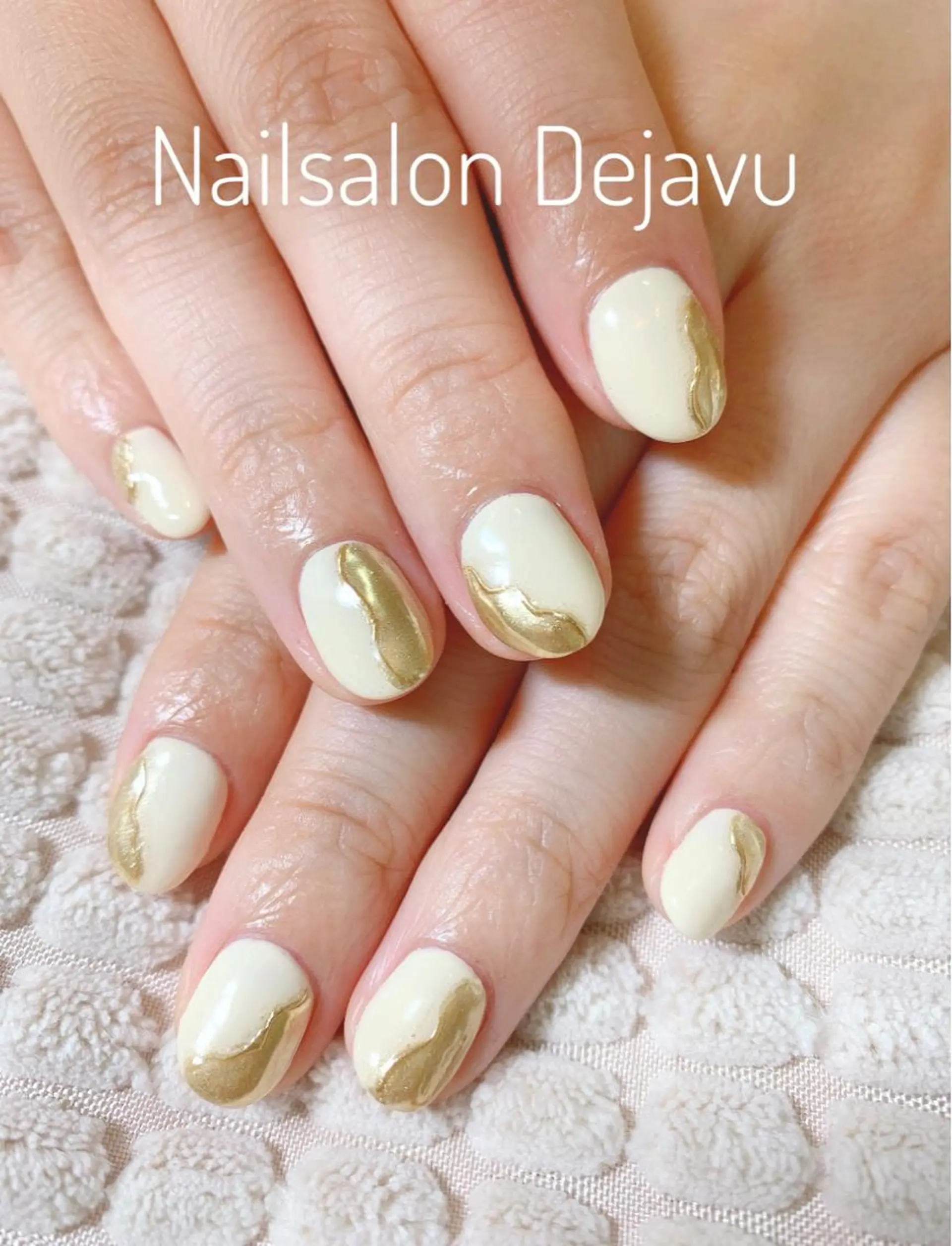 ネイル アートネイル ミラーネイル 持ち込み ワンカラーネイル Nail salon Dejavu 🌿のネイルデザイン