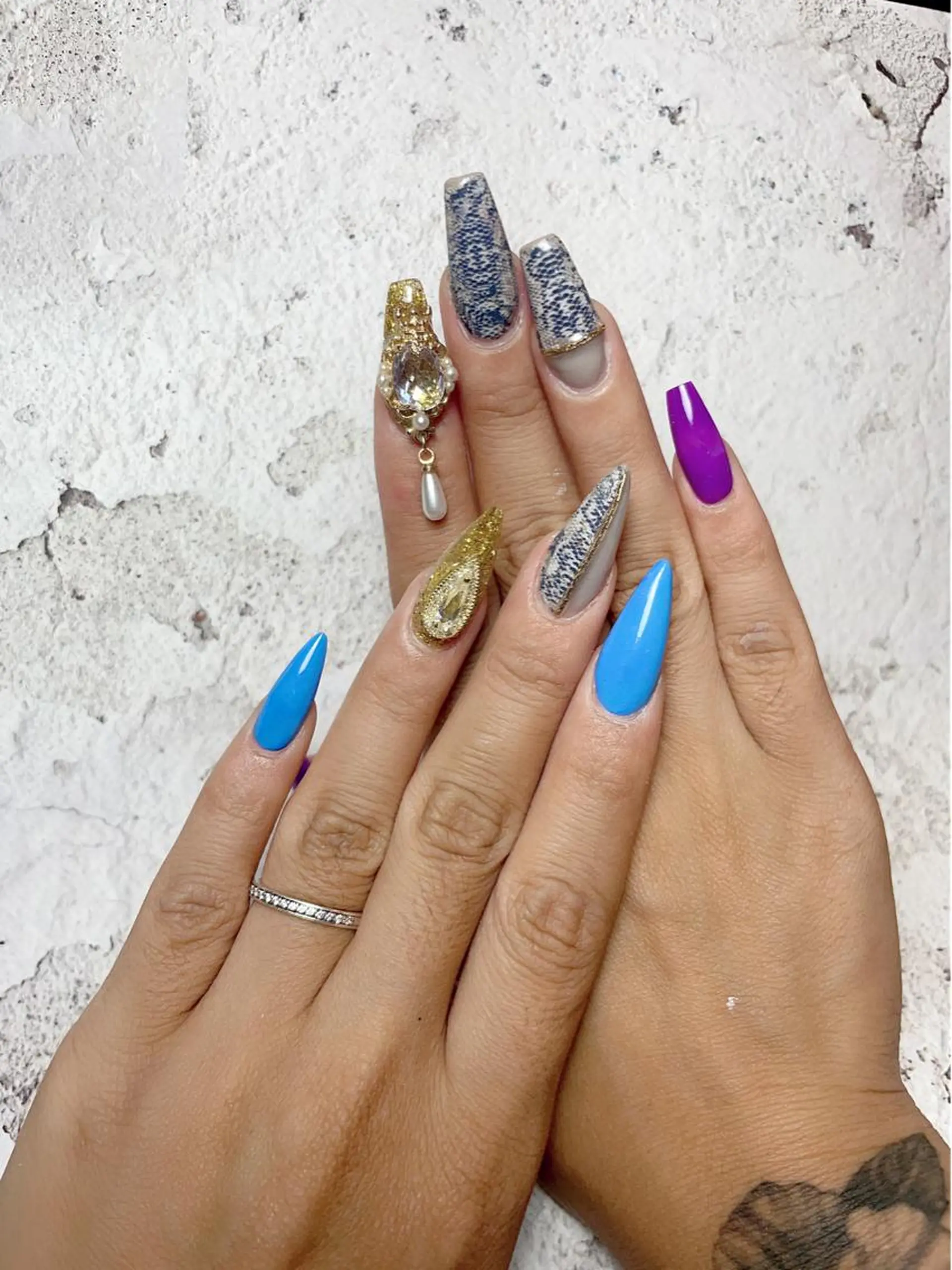 ネイル ハンドネイル Feel ‪‪☺︎‬Yuriaのネイルデザイン