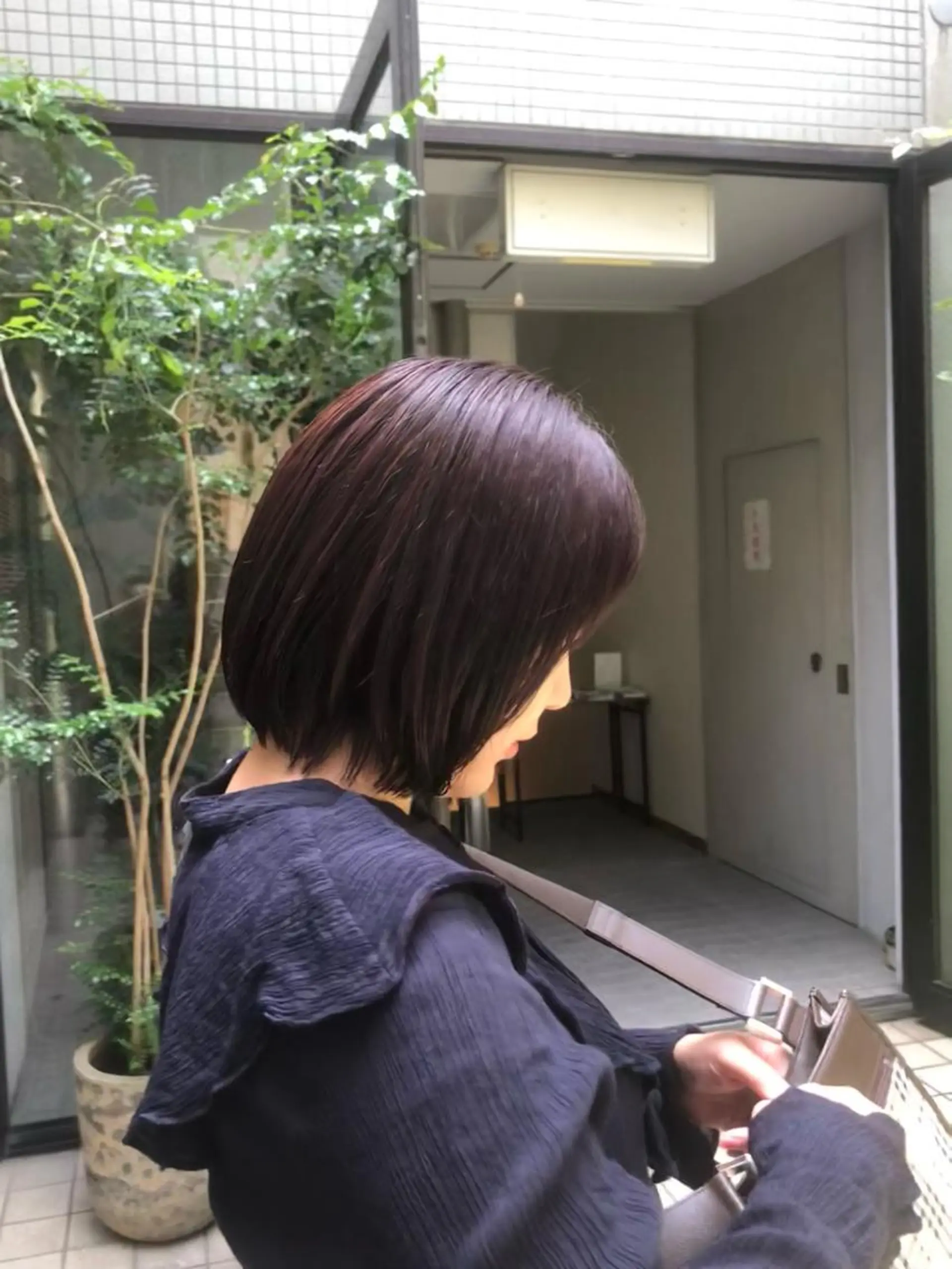 カラー ベージュカラー ラベンダーカラー 竹内 絢香のヘアスタイル