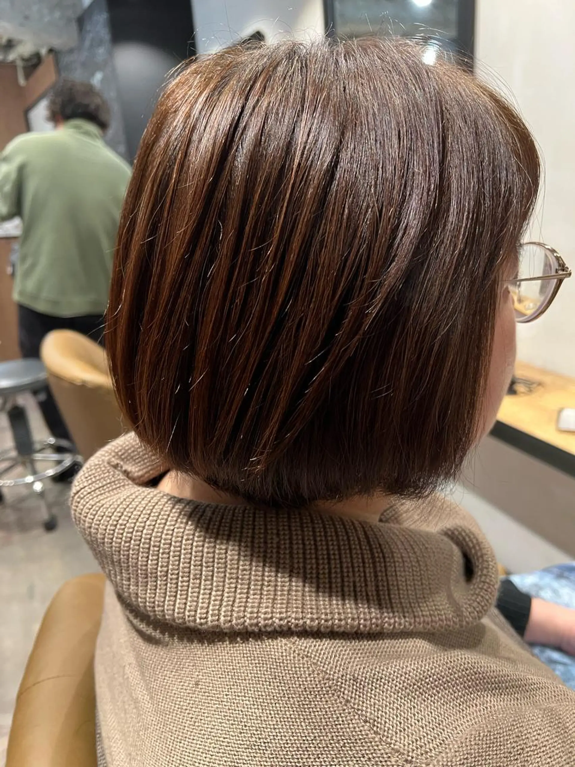 ショート カラー 菅 康志のヘアスタイル