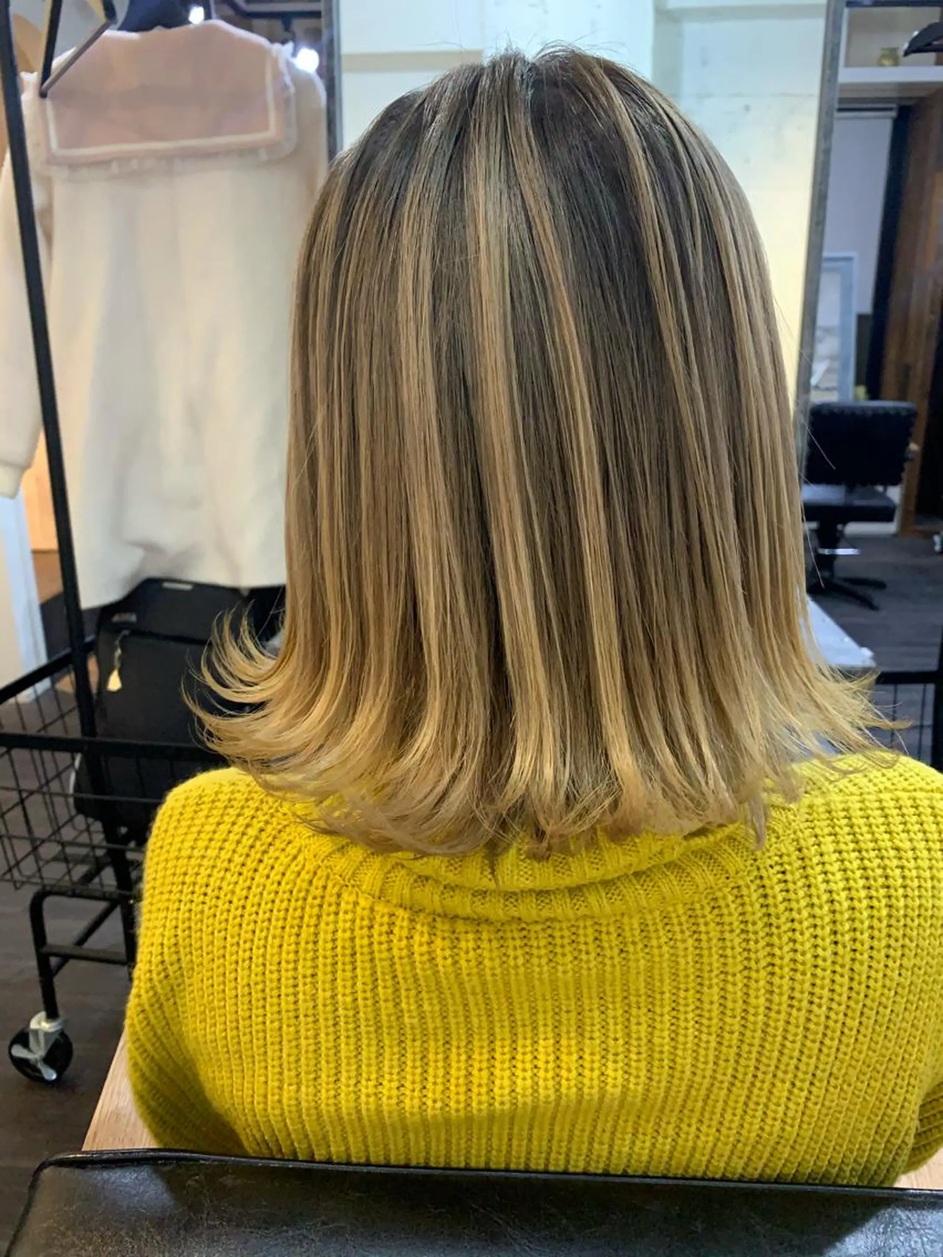 ミディアム シールエクステ エクステ 外国人風カラー ハイライト 韓国風ヘア 家田 竜のヘアスタイル