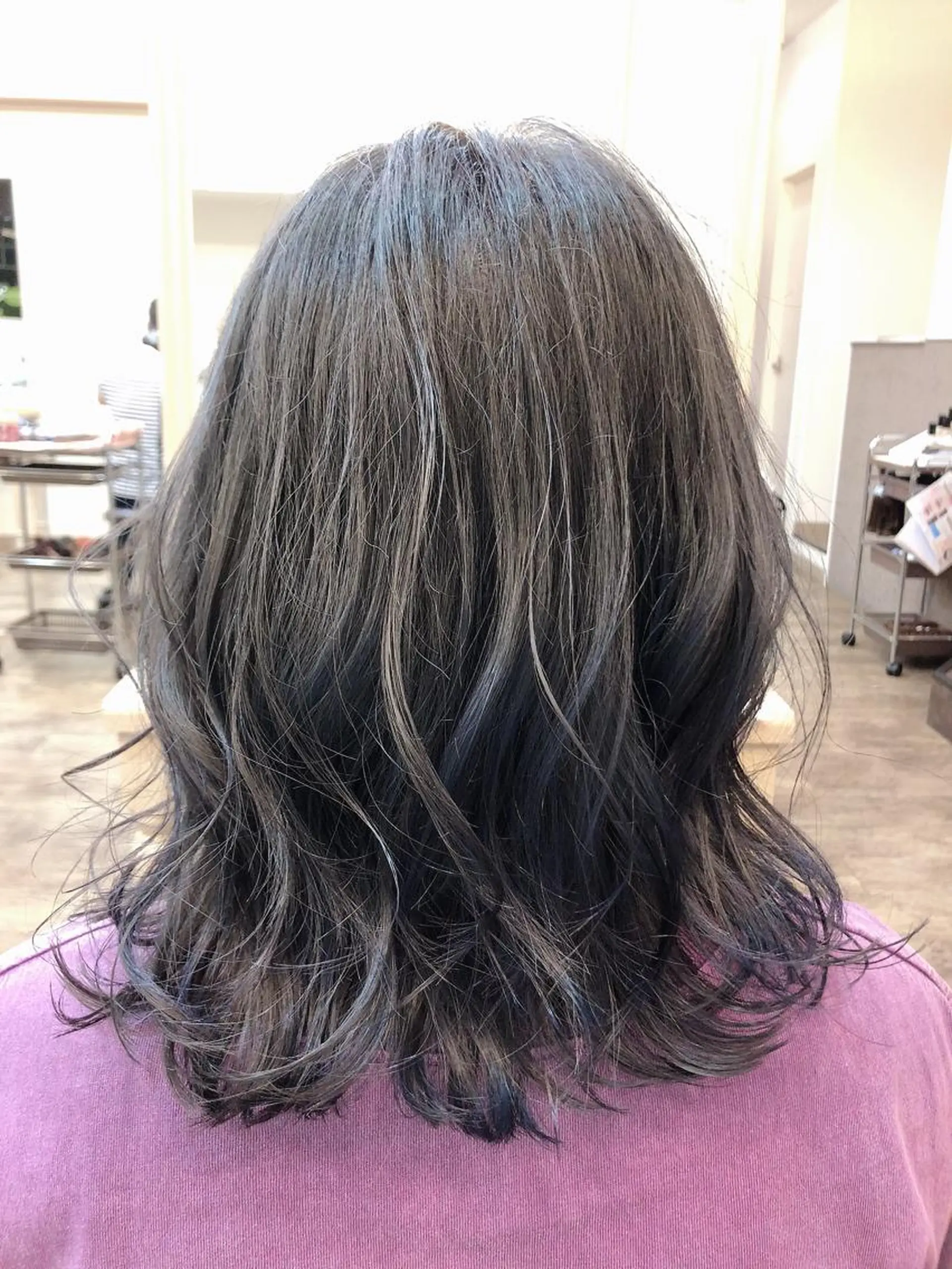 ミディアム カラー 尚平 40代からの 髪質改善専門のその他イメージ