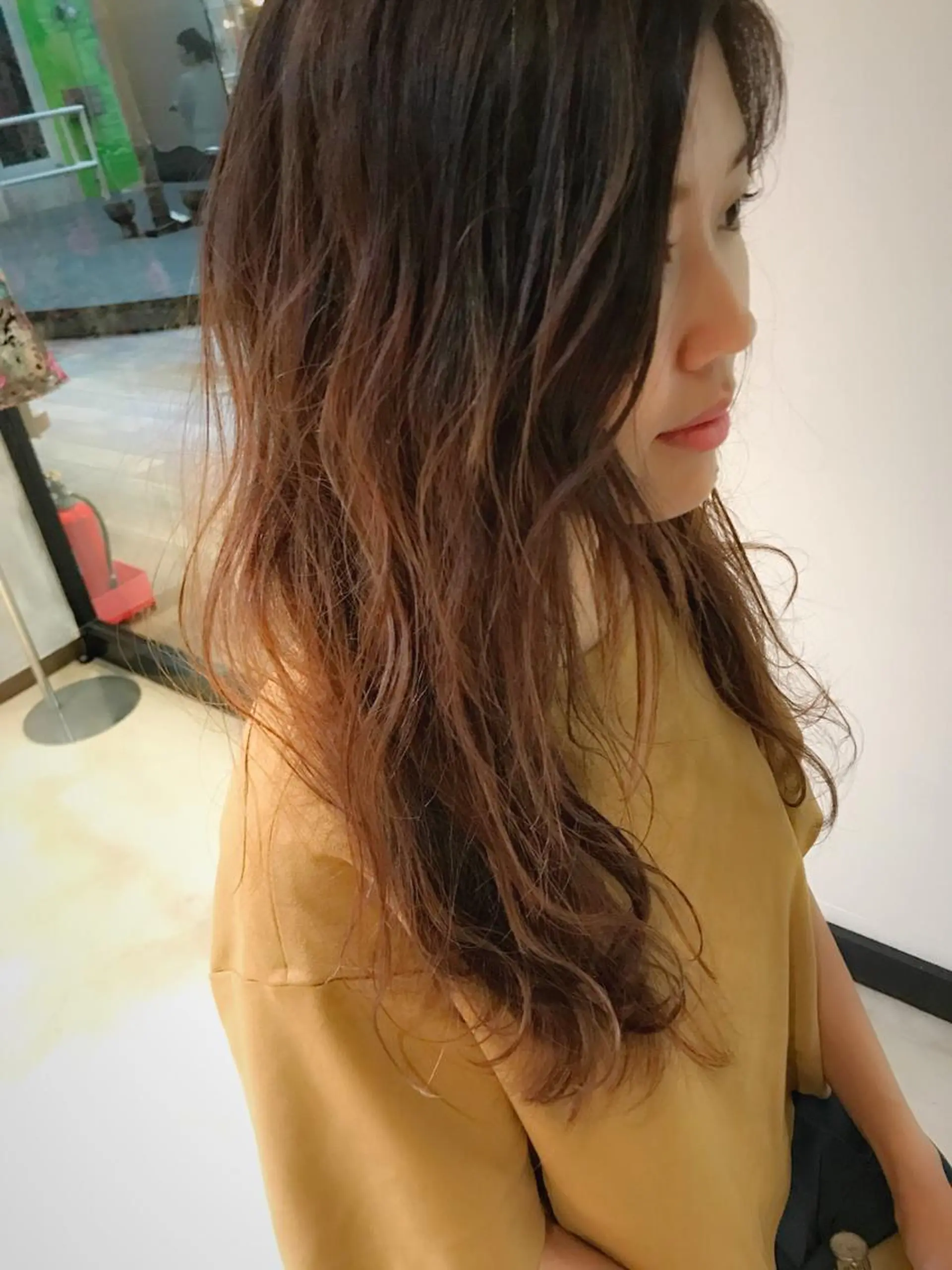 ロング カラー グラデーションカラー ハイライトカラー ハイライト 松村 崇弘のヘアスタイル