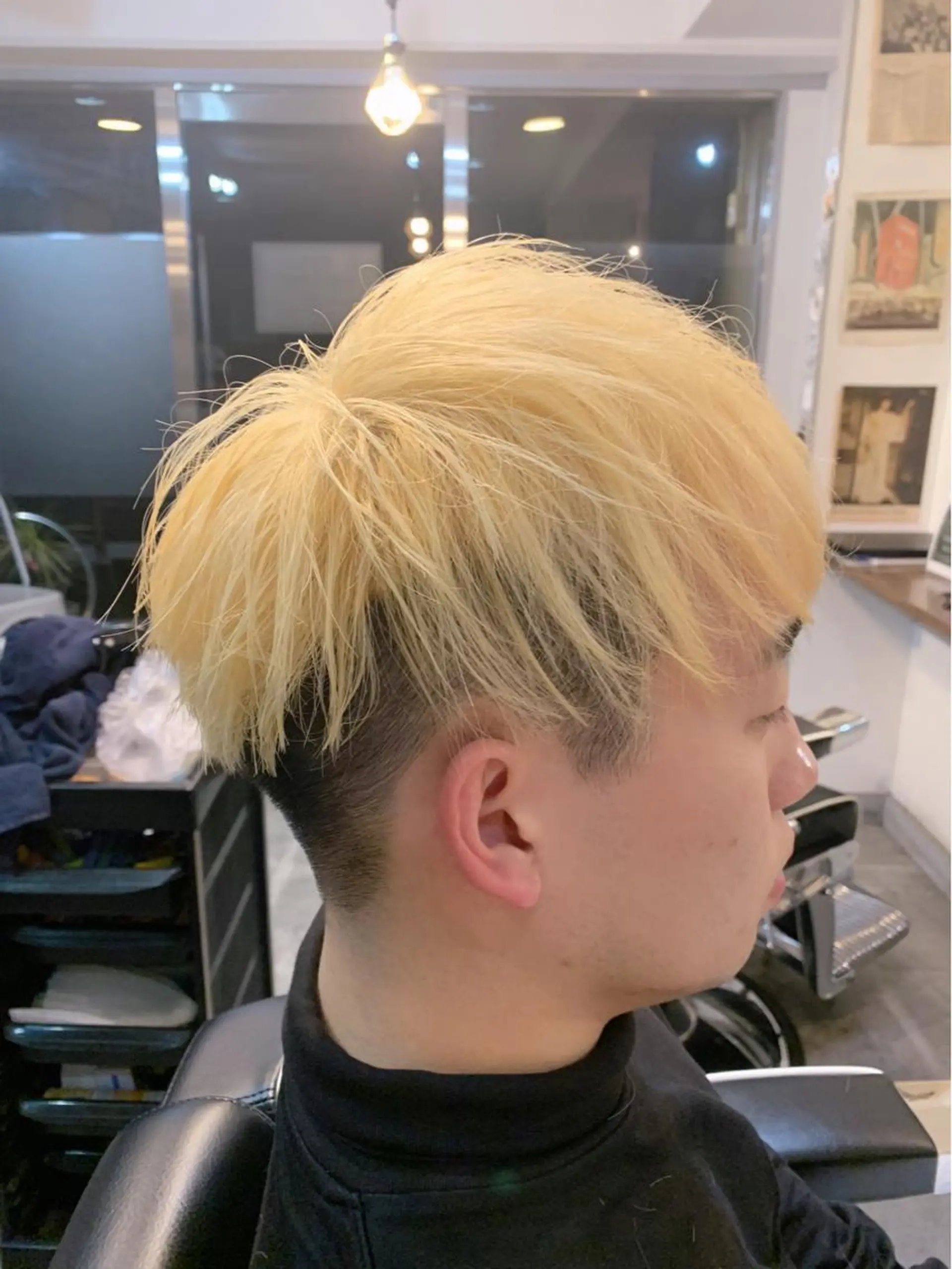 ショート カラー ブリーチ メンズ専門CANEL かずまのヘアスタイル