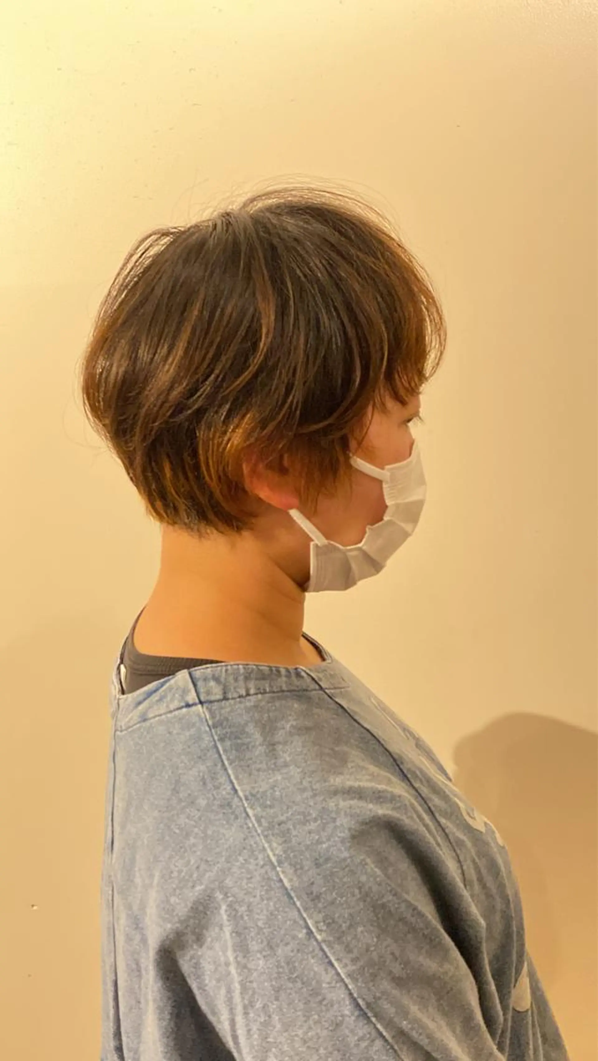 ショート あべ しおりのヘアスタイル