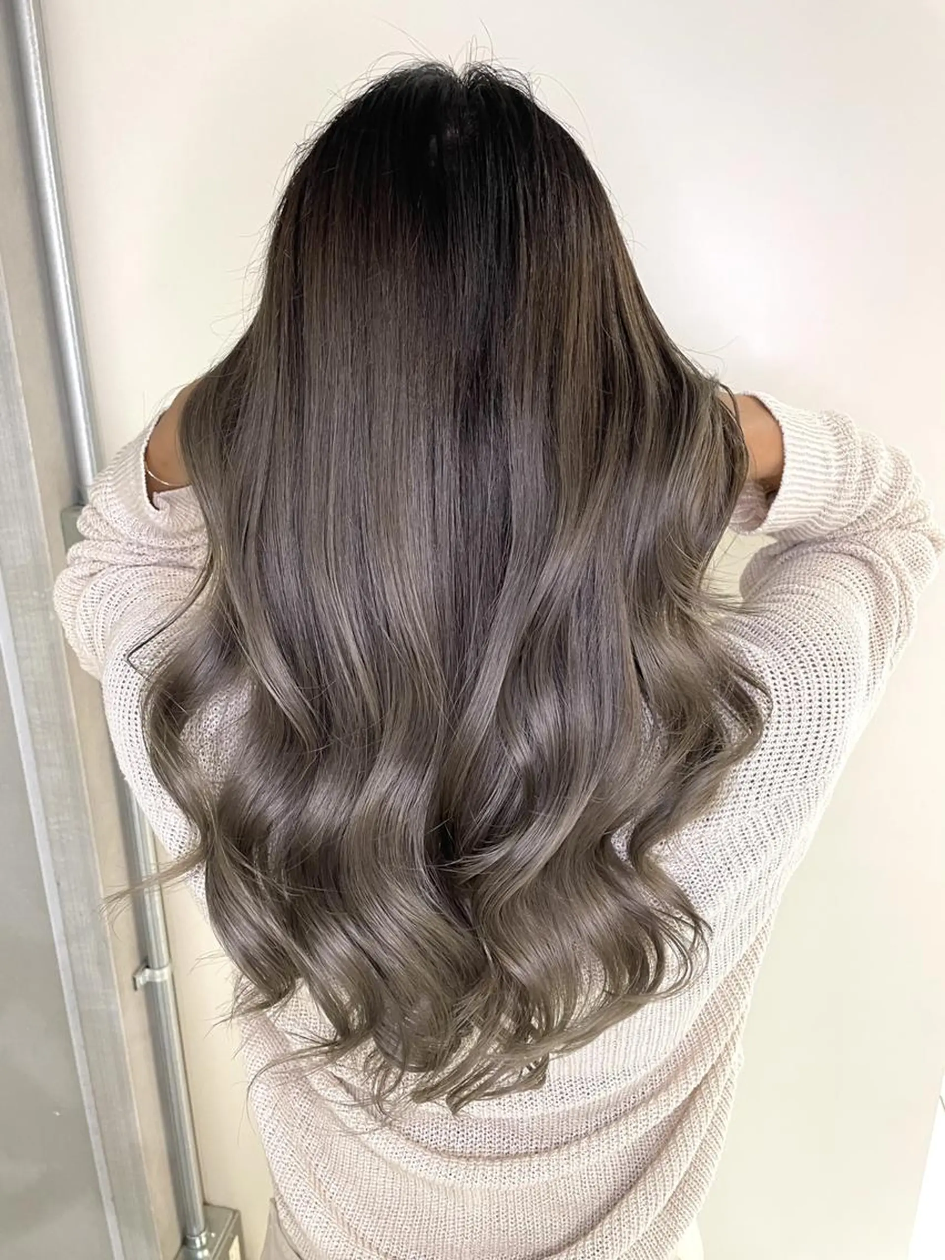 セミロング パーマ カラー 公式 Ease by amble luxeのヘアスタイル