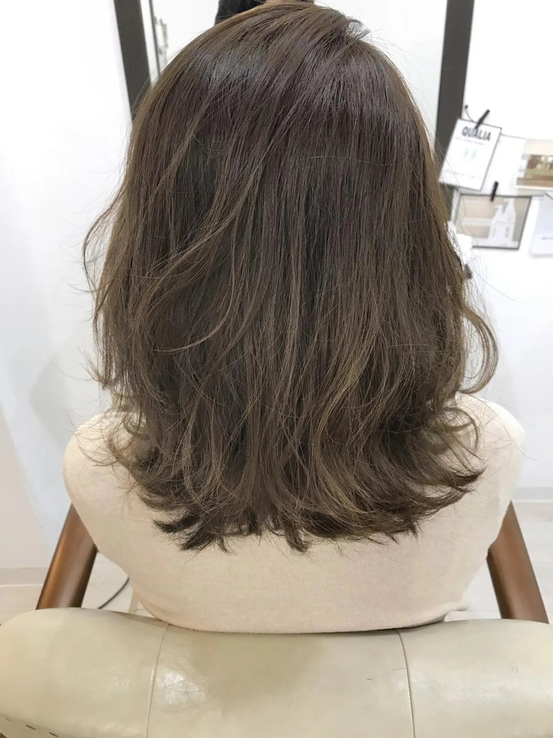 ミディアム 💫カットはなんでも 得意です✂️のヘアスタイル