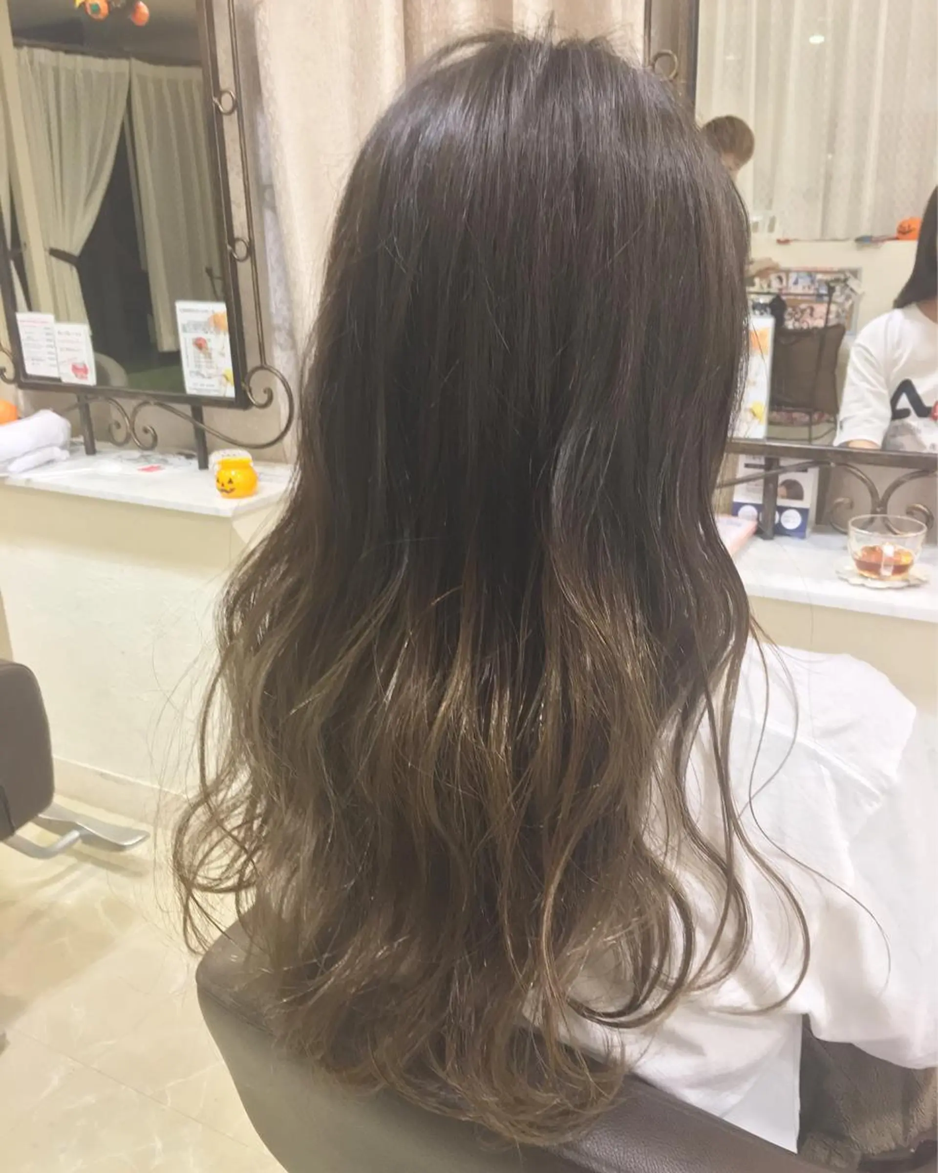 ロング カラー アッシュ アッシュグレー ベージュカラー グラデーションカラー RUMéL 🌙YUIのマツエク・マツパデザイン