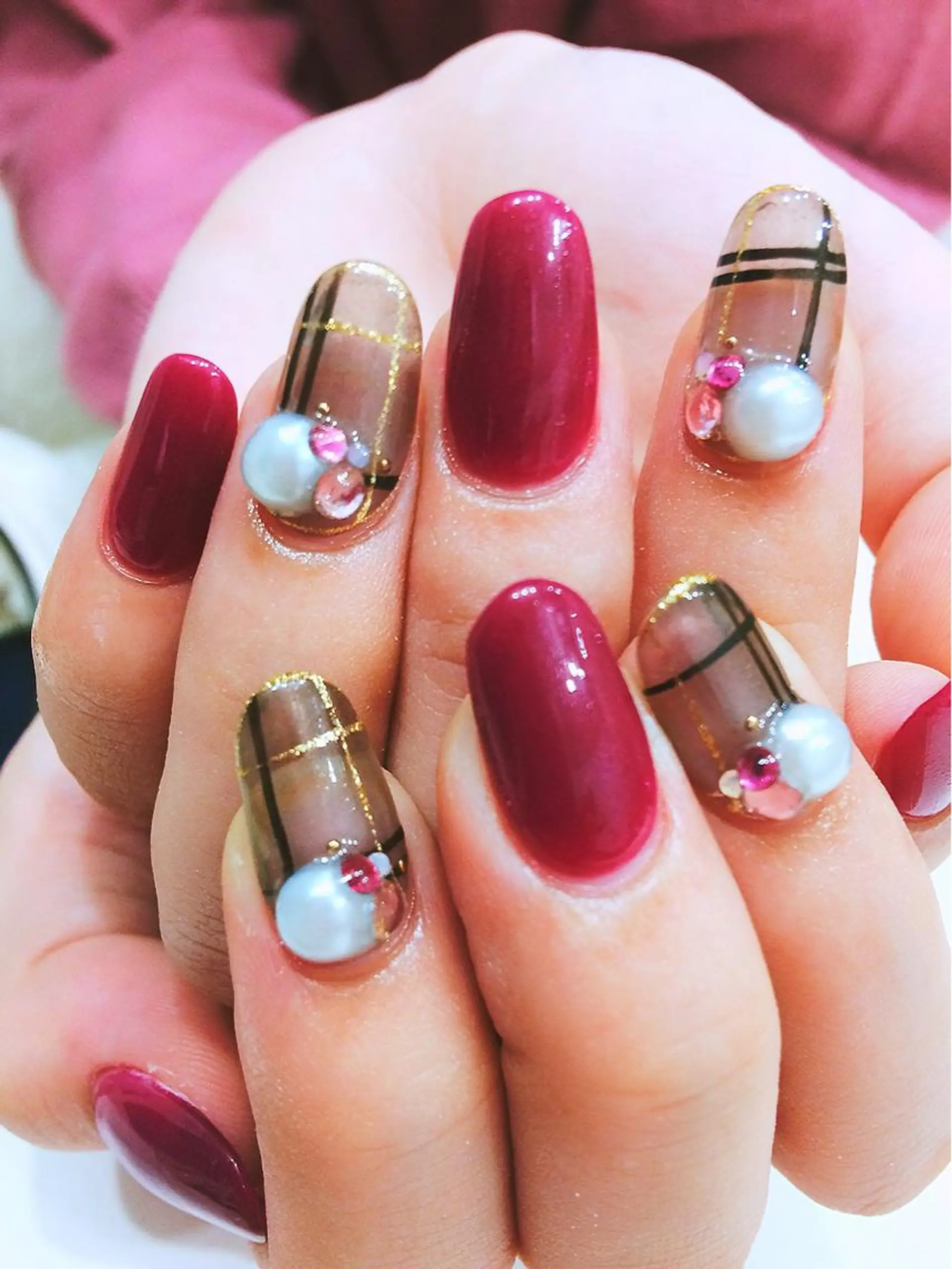 ネイル 福ネイル スタッフのネイルデザイン