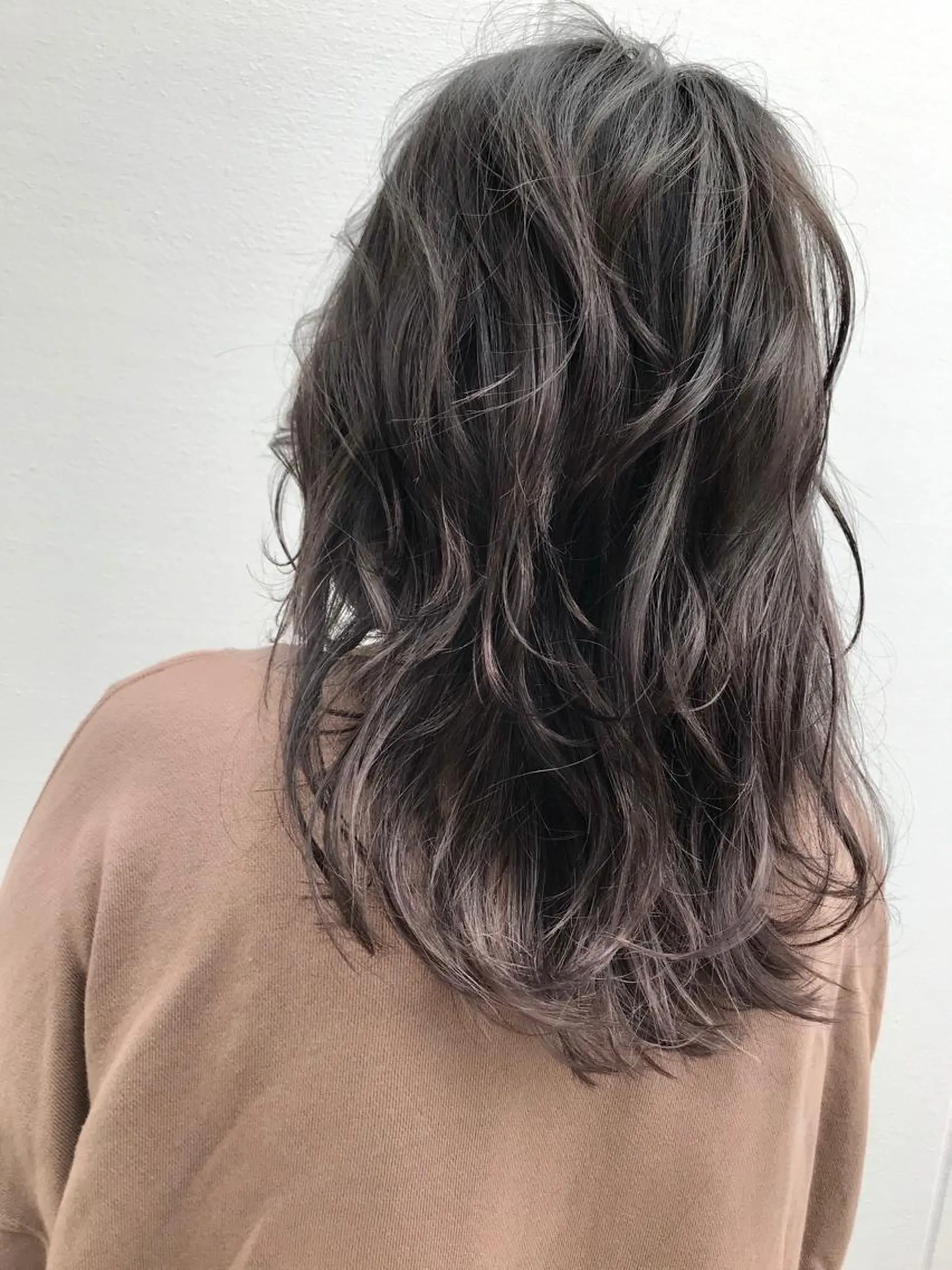 ロング カラー KOOKI スティードトーキョーのヘアスタイル