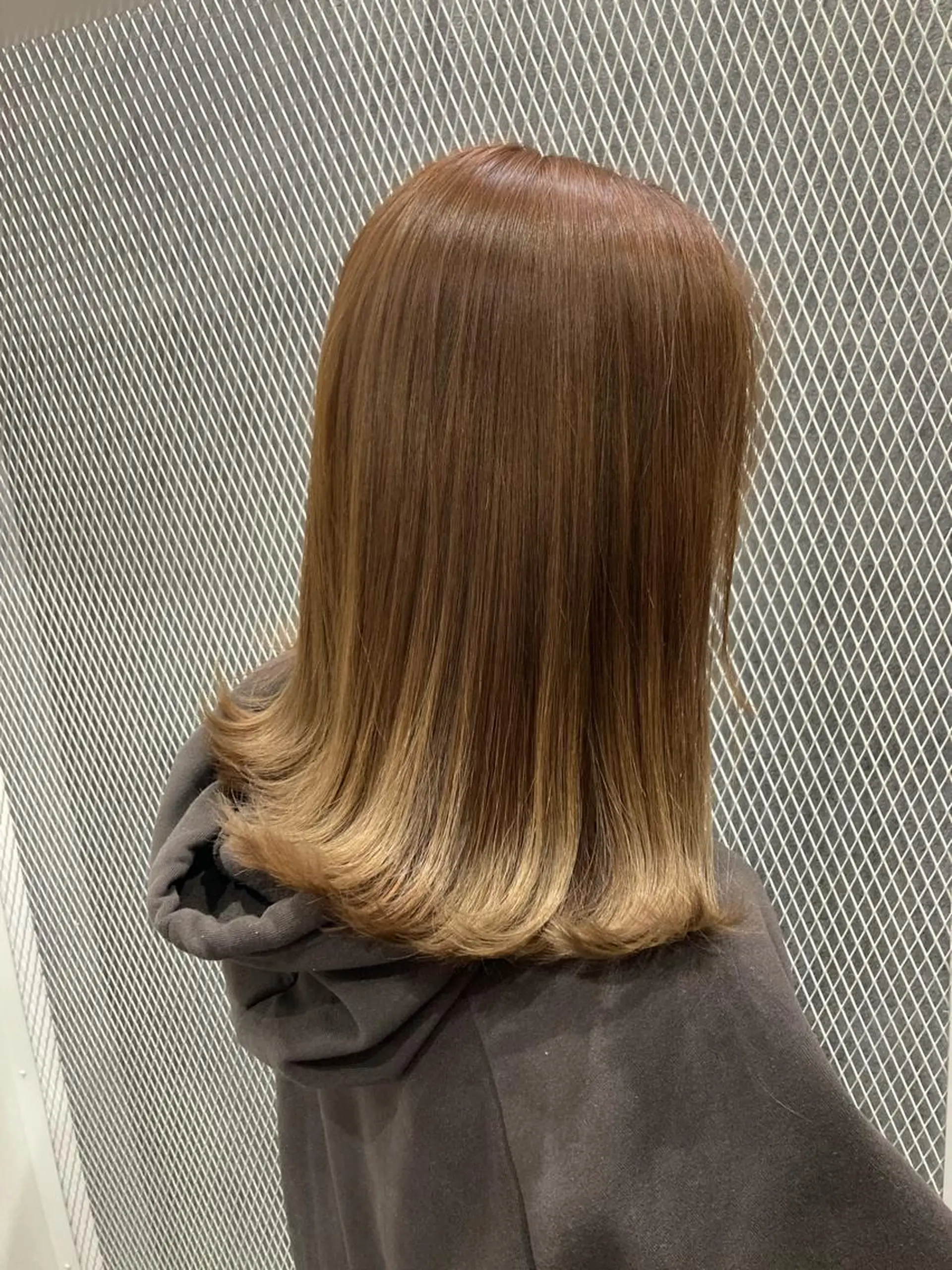 ミディアム カラー カット ヘアカラー トリートメント 💎髪質改善💎 西森千夏のヘアスタイル