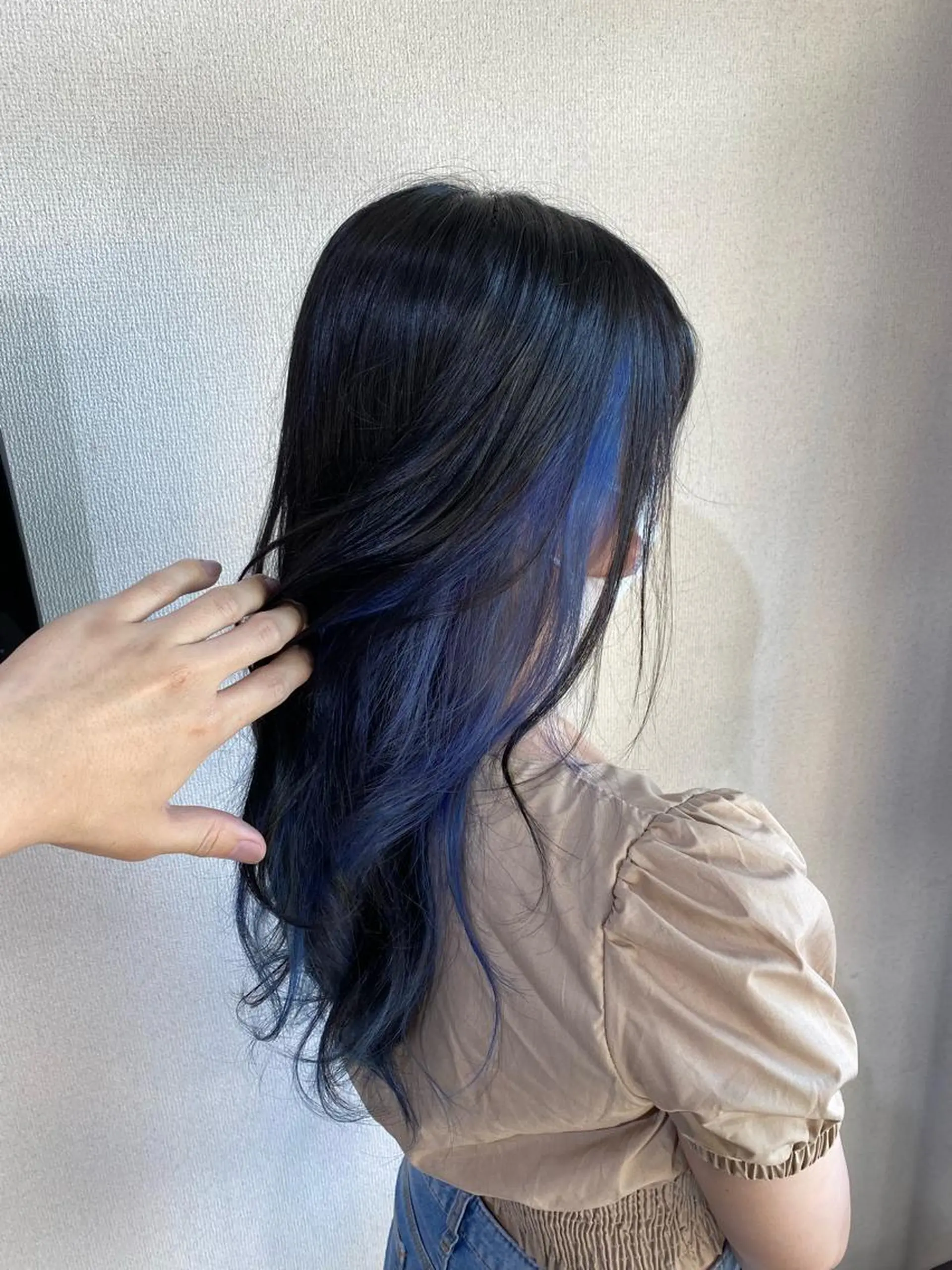 ロング カラー ブルーカラー ヘアカラー 野口 茂宰のヘアスタイル